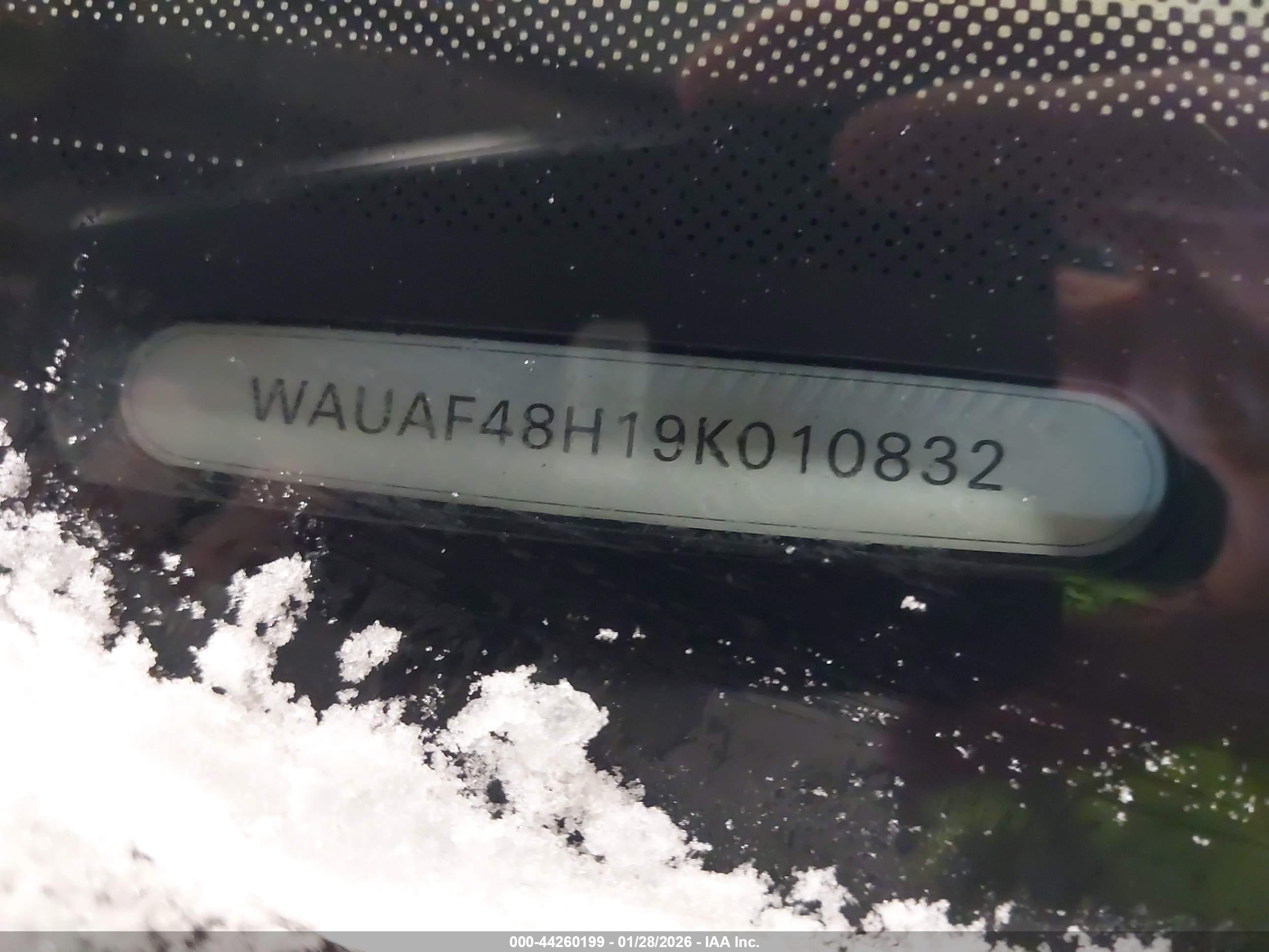 AUDI A4 image 9