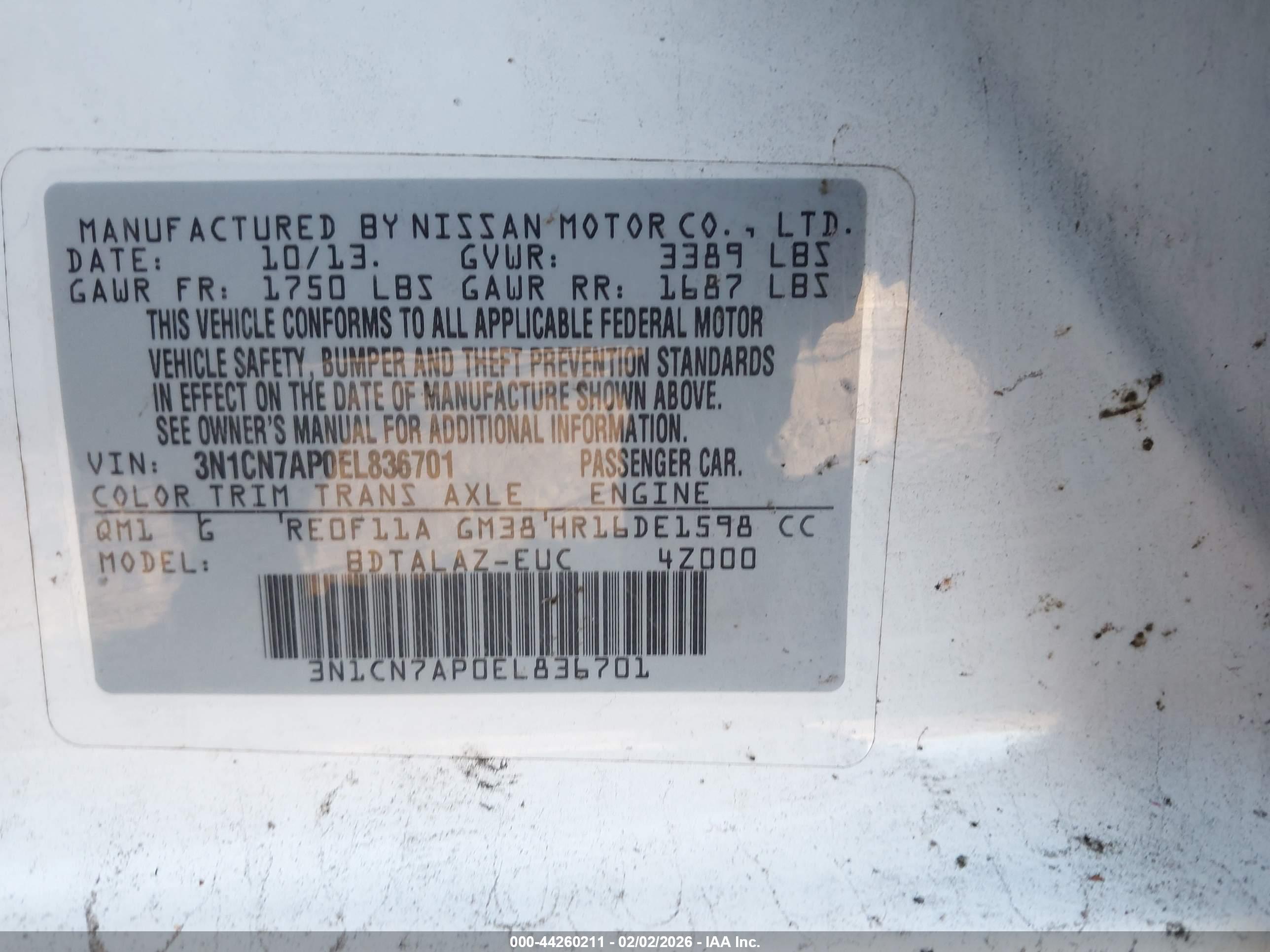 NISSAN VERSA image 9