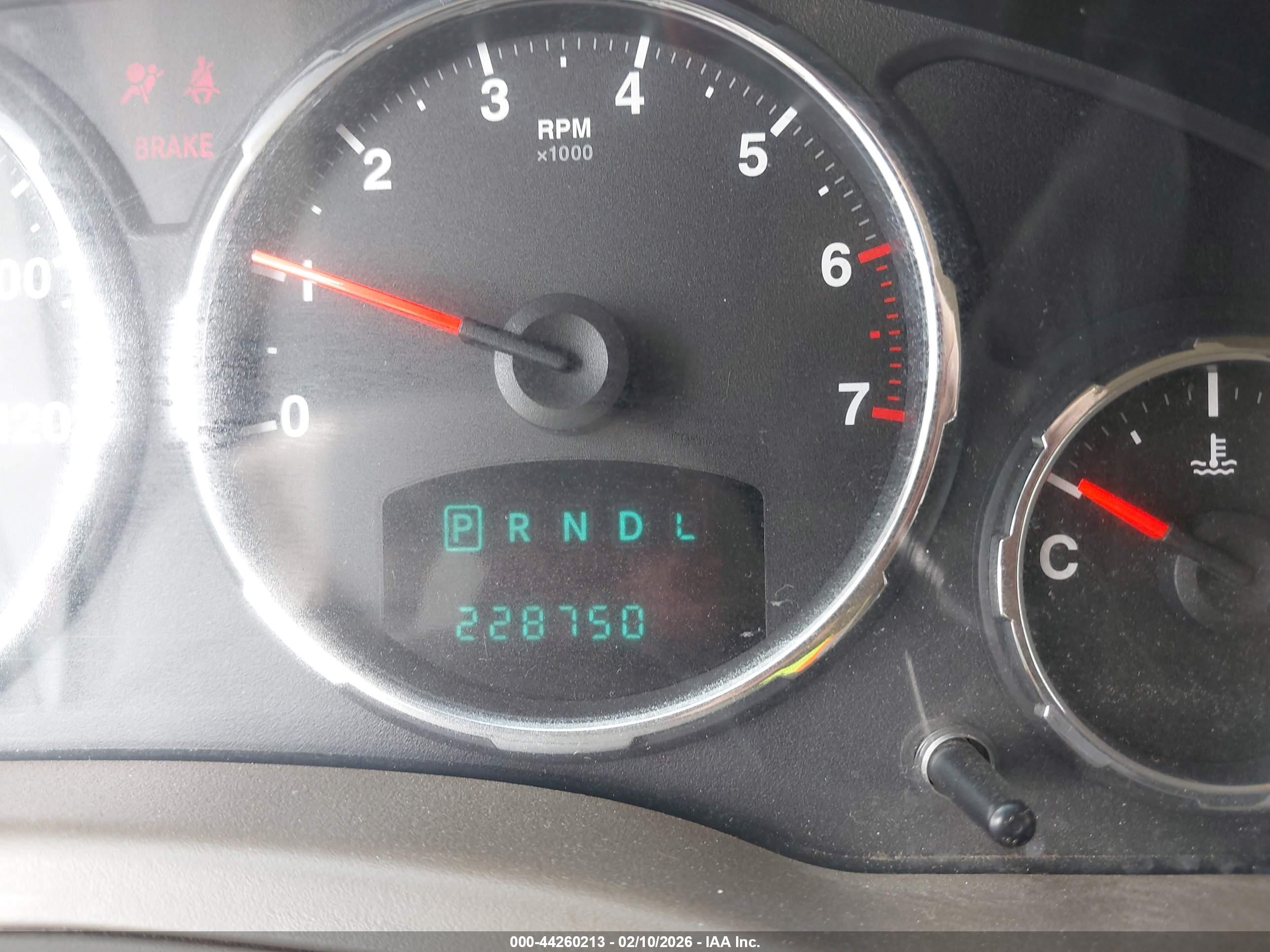 JEEP LIBERTY image 7