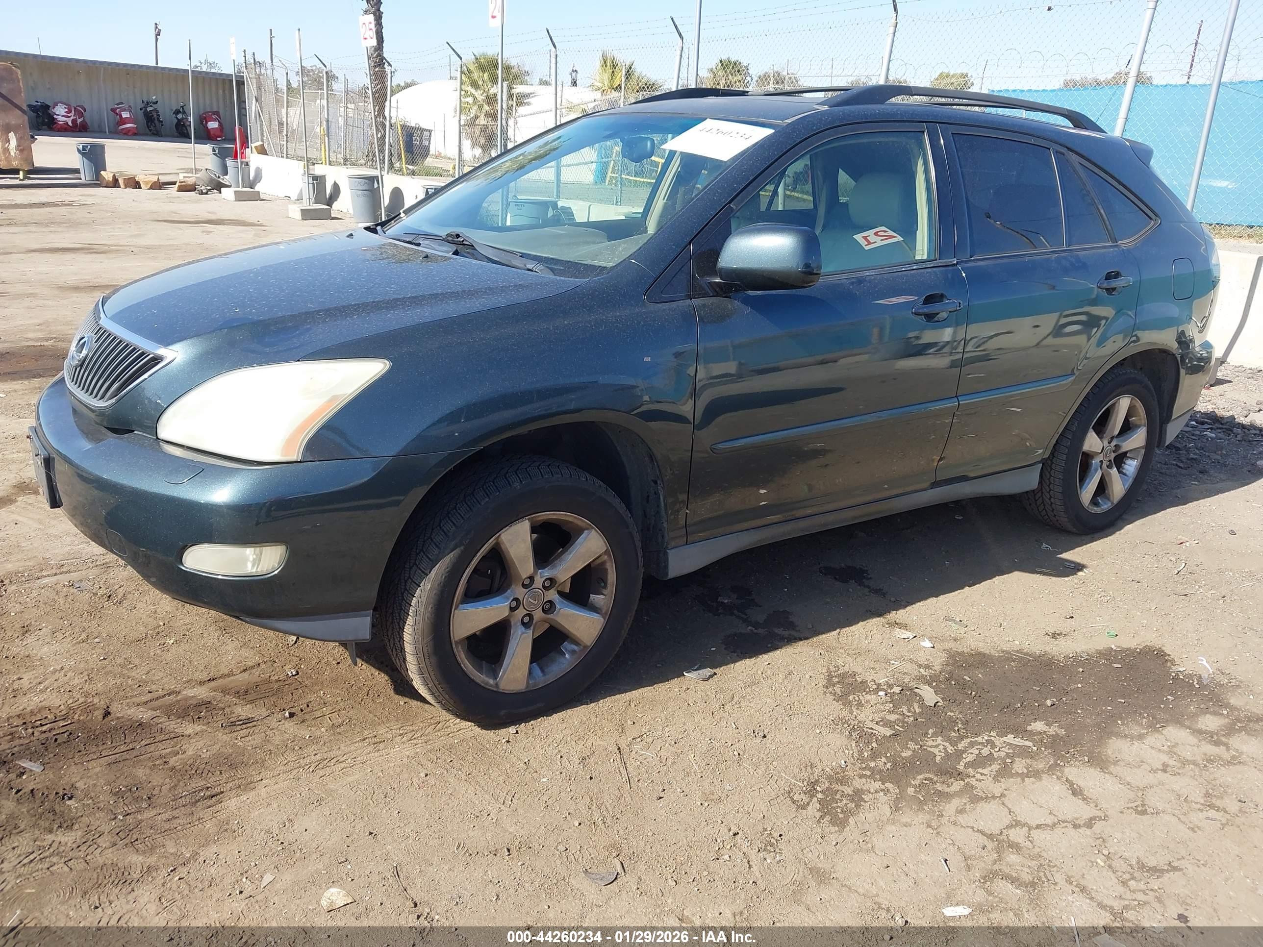 LEXUS RX image 2