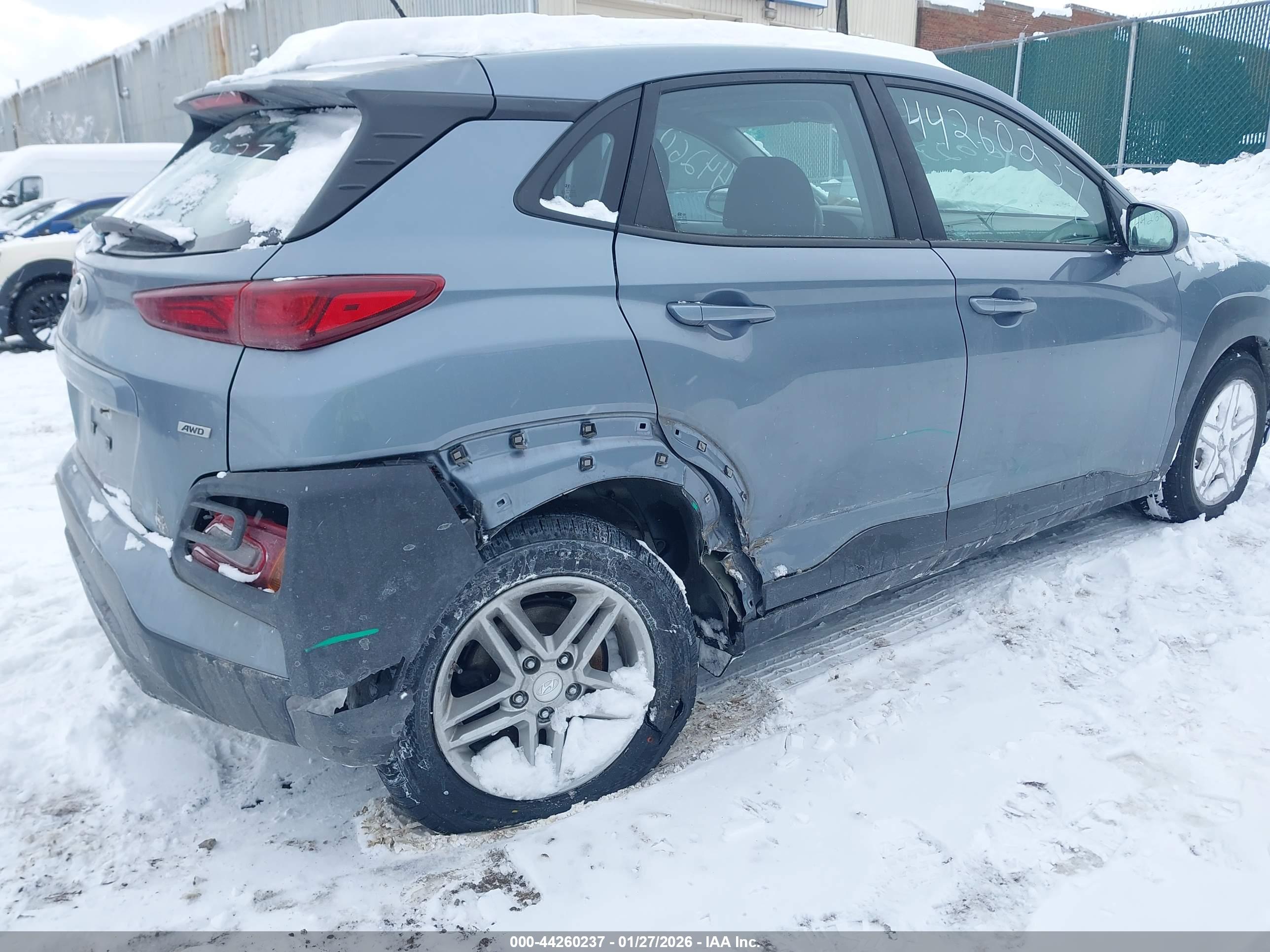 HYUNDAI KONA image 6