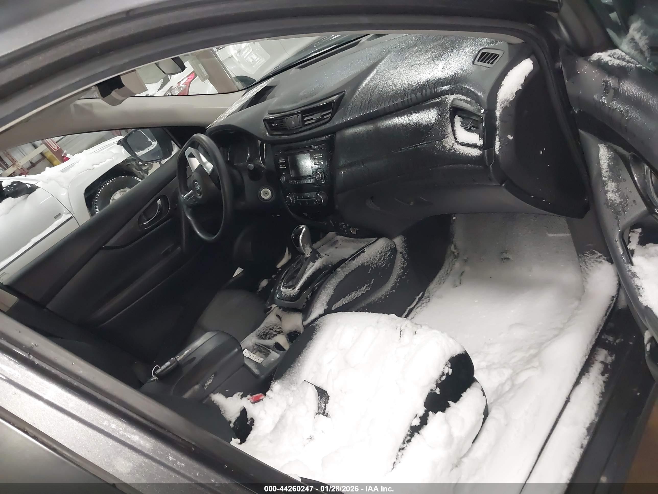 NISSAN ROGUE image 5