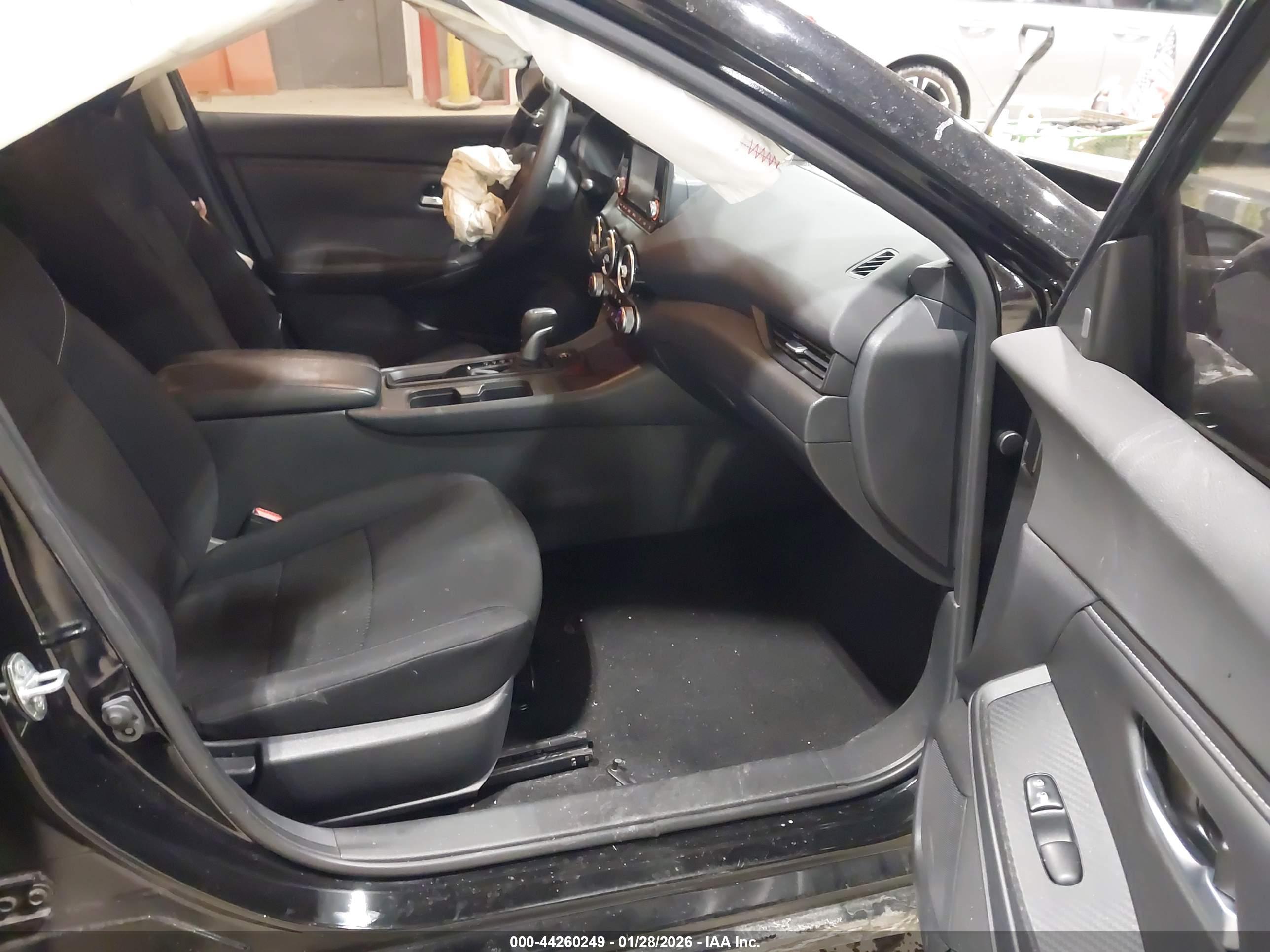 NISSAN SENTRA image 5
