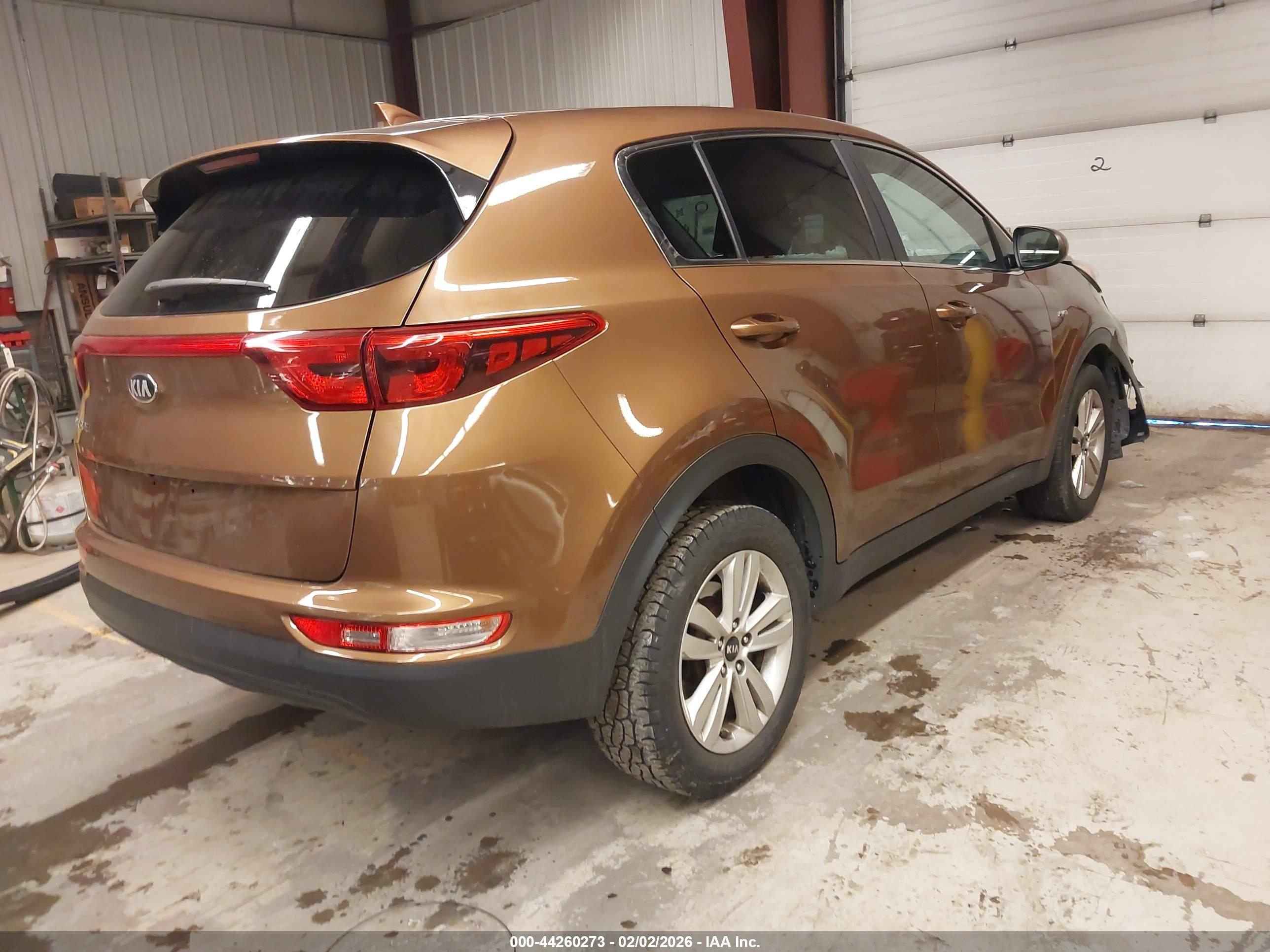 KIA SPORTAGE image 4