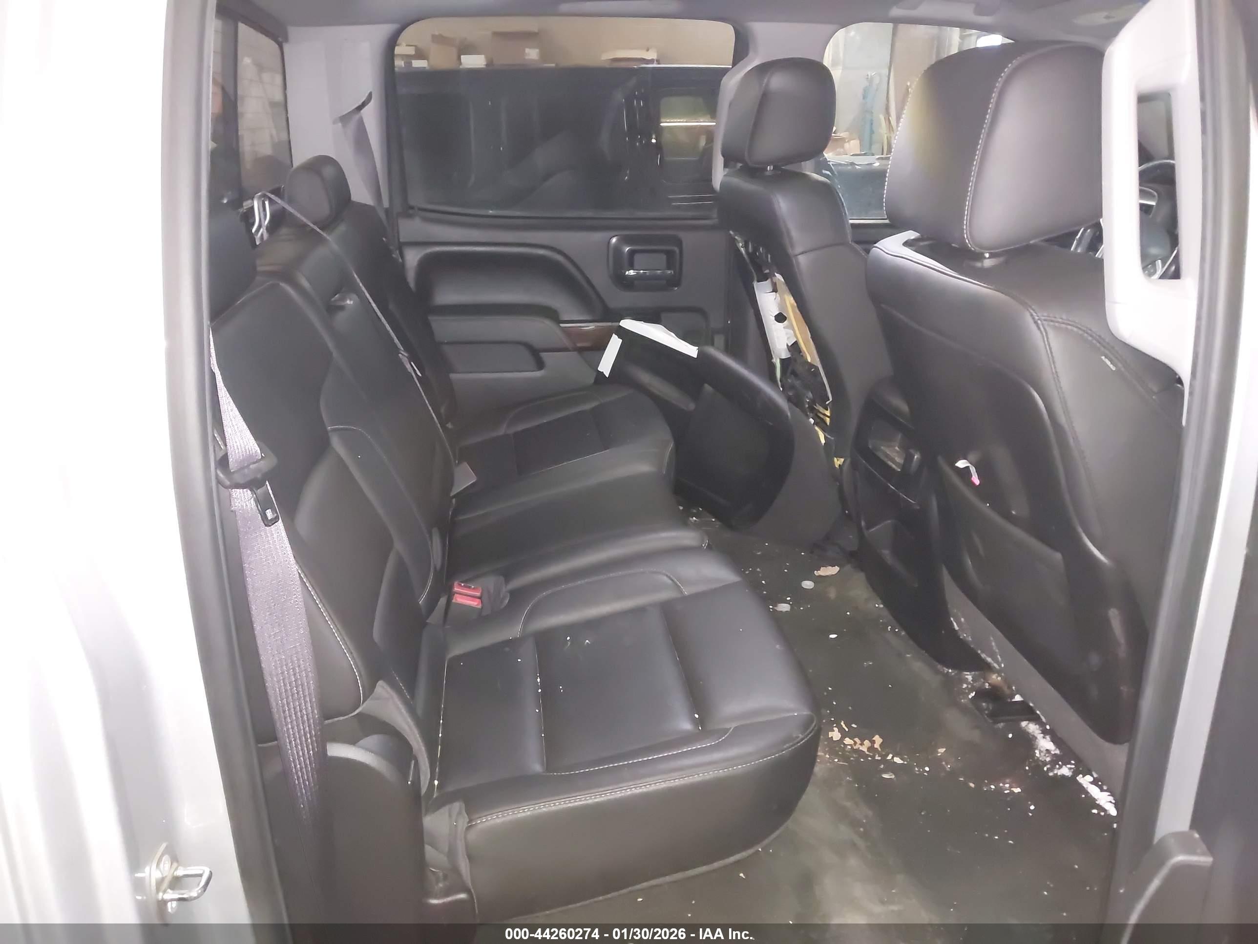 GMC SIERRA image 8