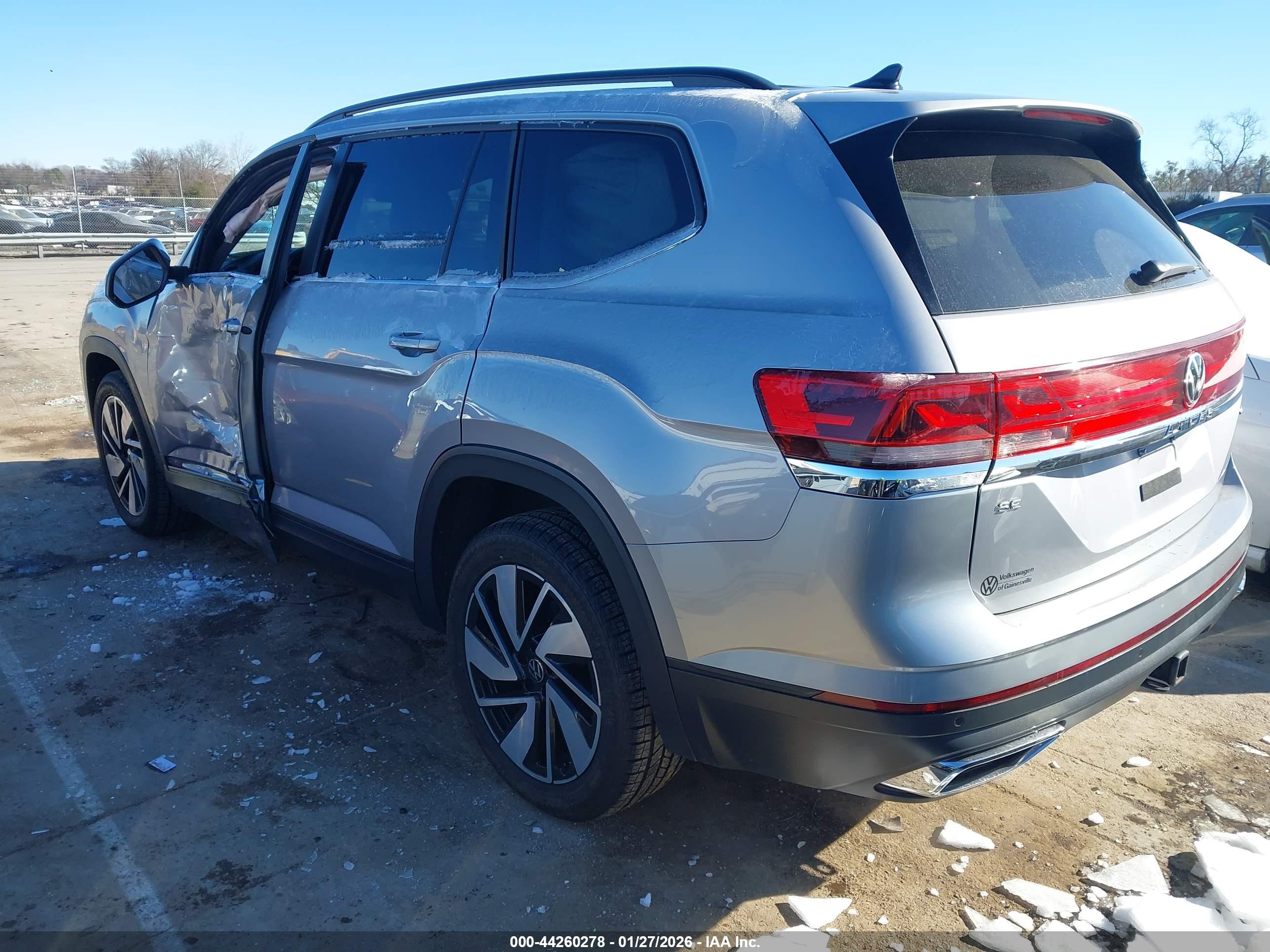 VOLKSWAGEN ATLAS image 3