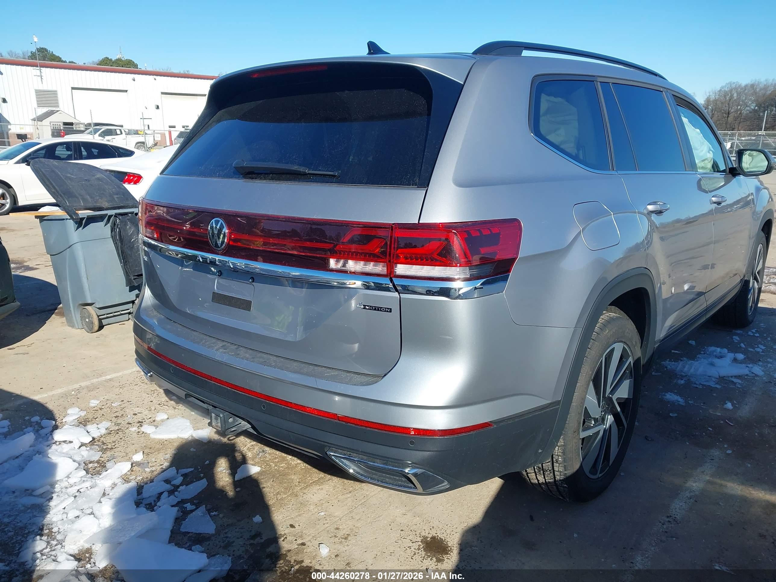 VOLKSWAGEN ATLAS image 4