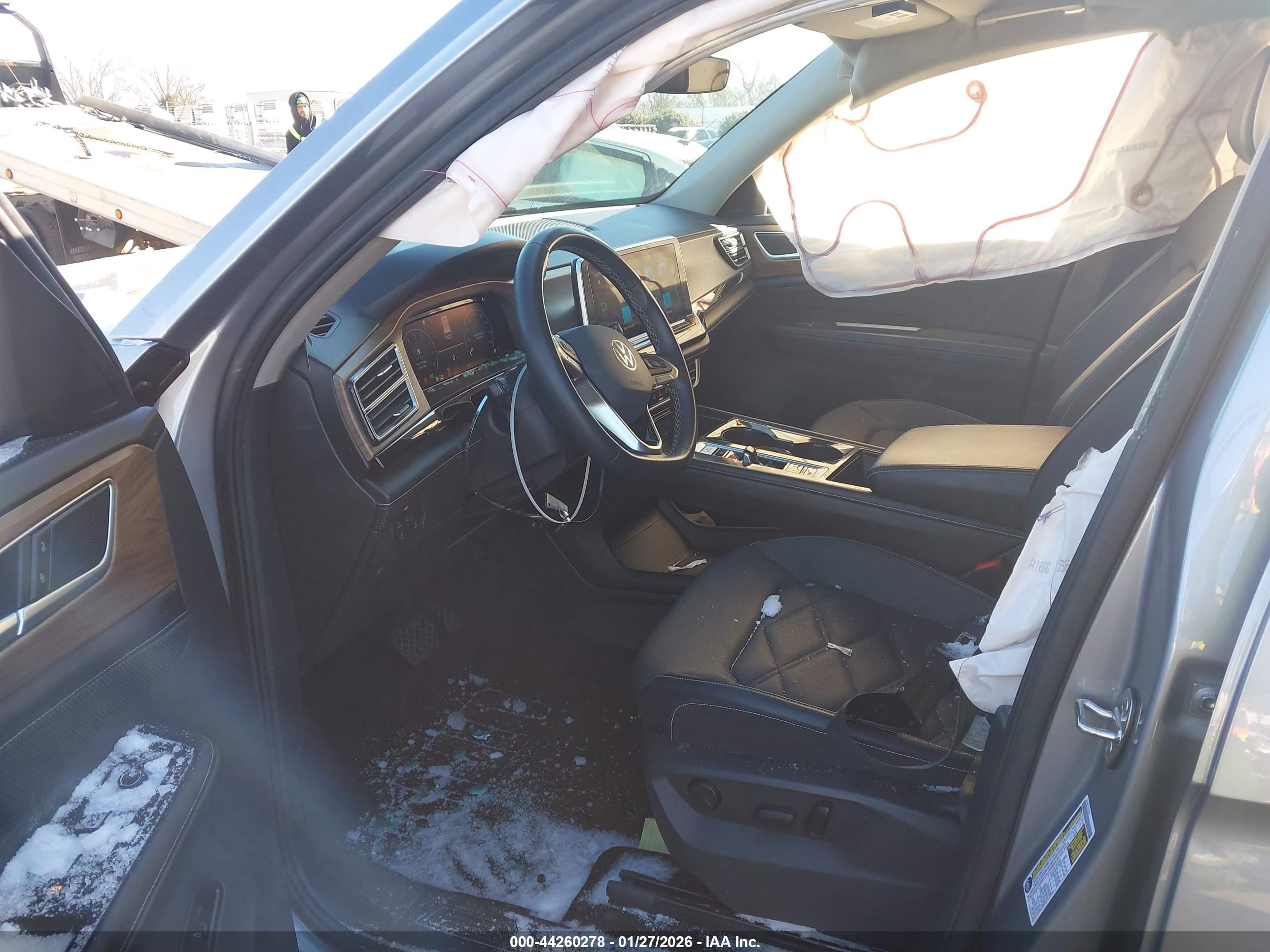 VOLKSWAGEN ATLAS image 5