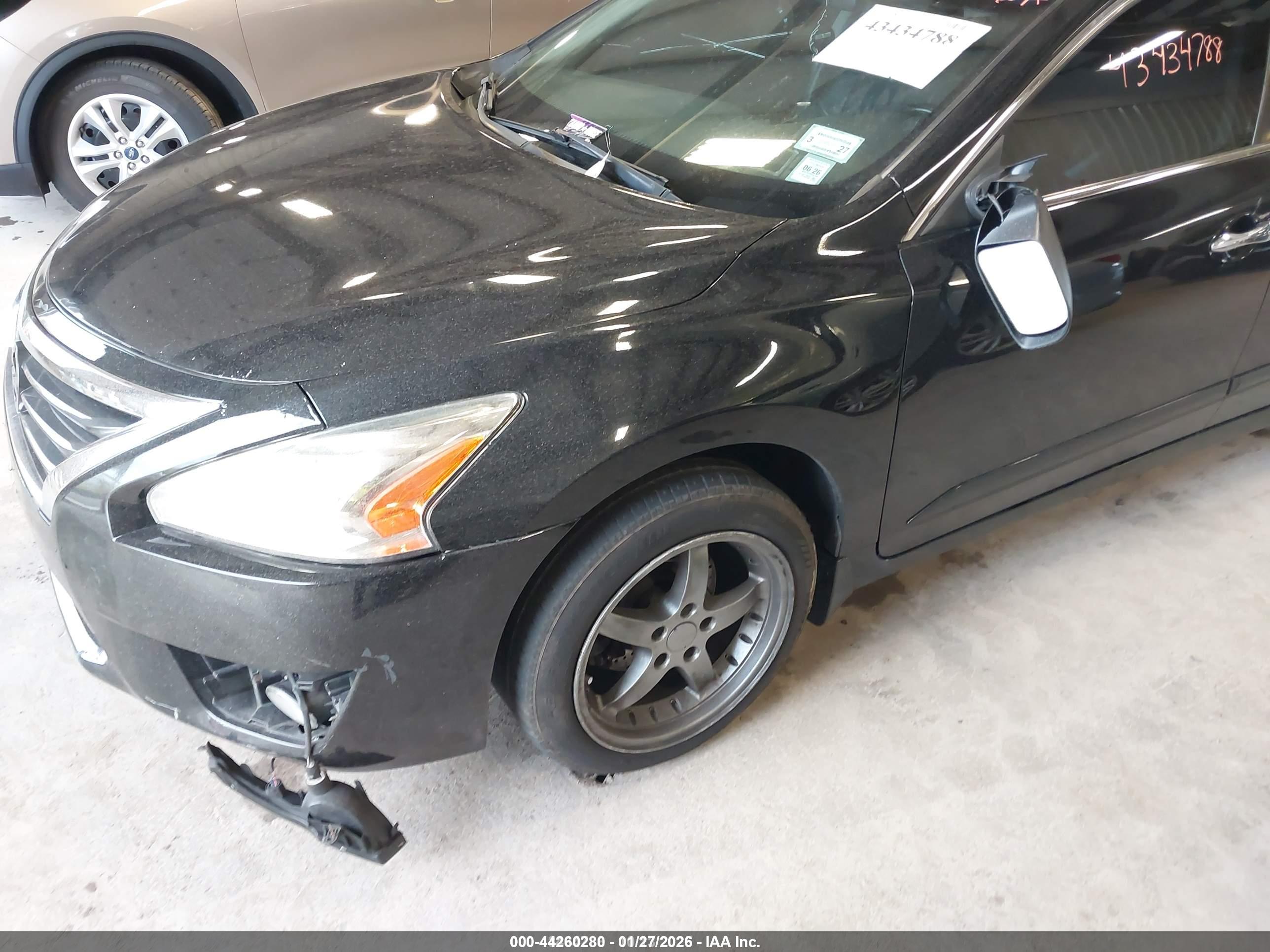 NISSAN ALTIMA image 6