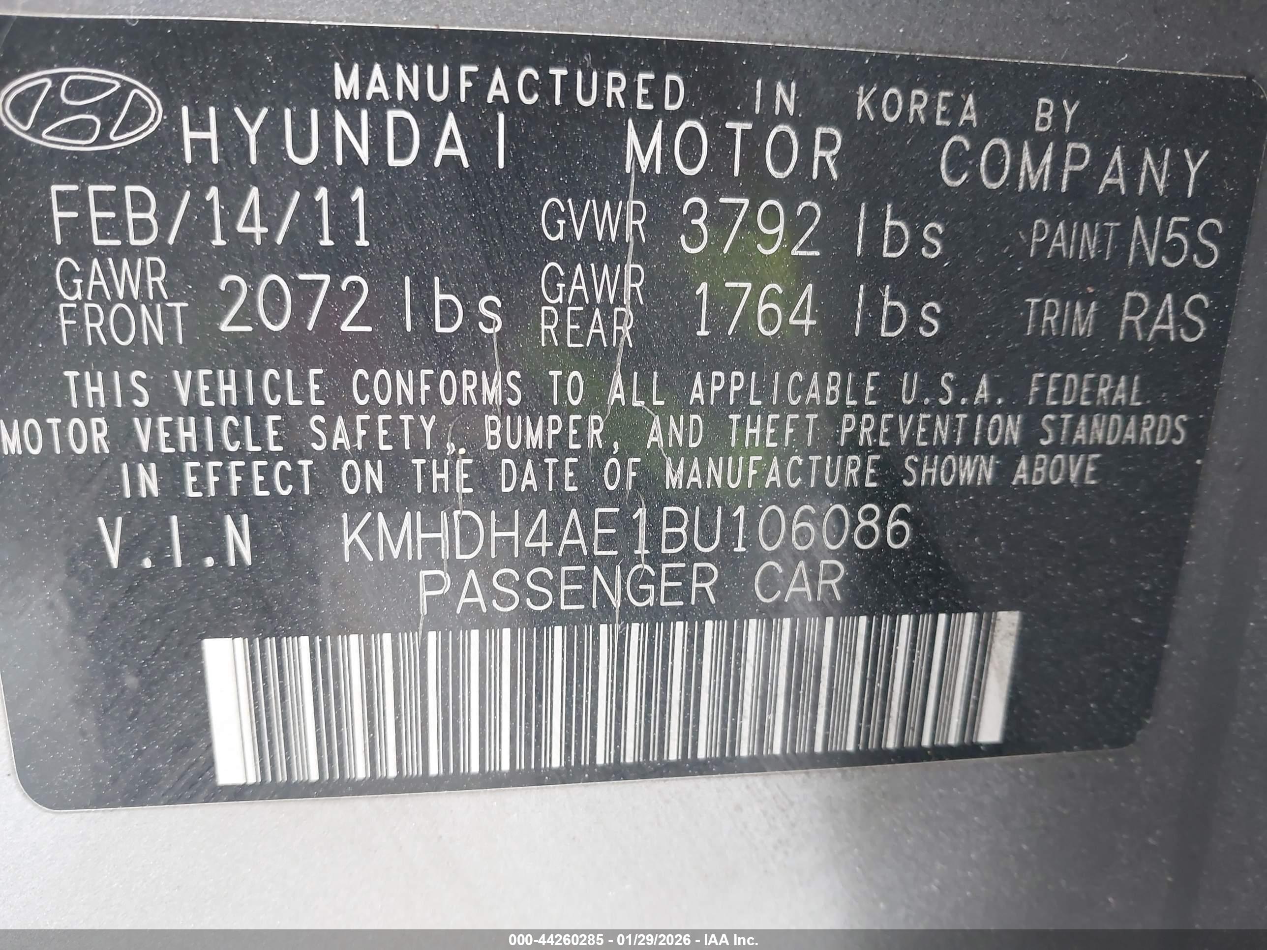 HYUNDAI ELANTRA image 9