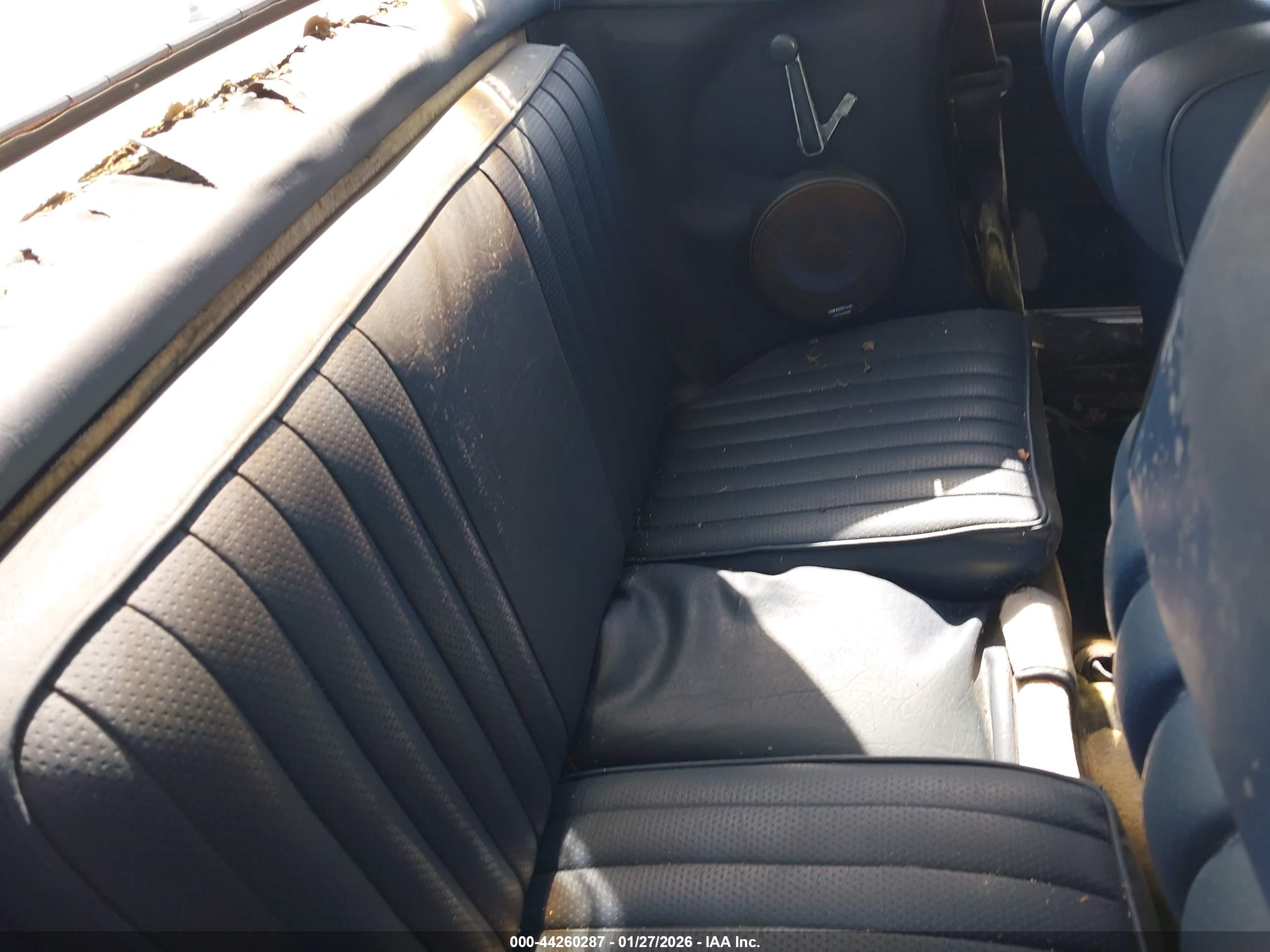 MERCEDES-BENZ 380 image 8