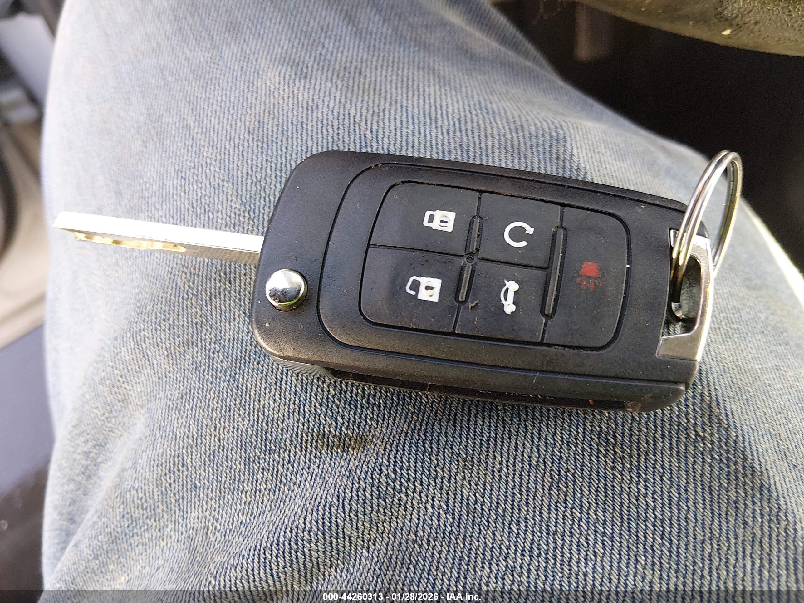 GMC TERRAIN image 11