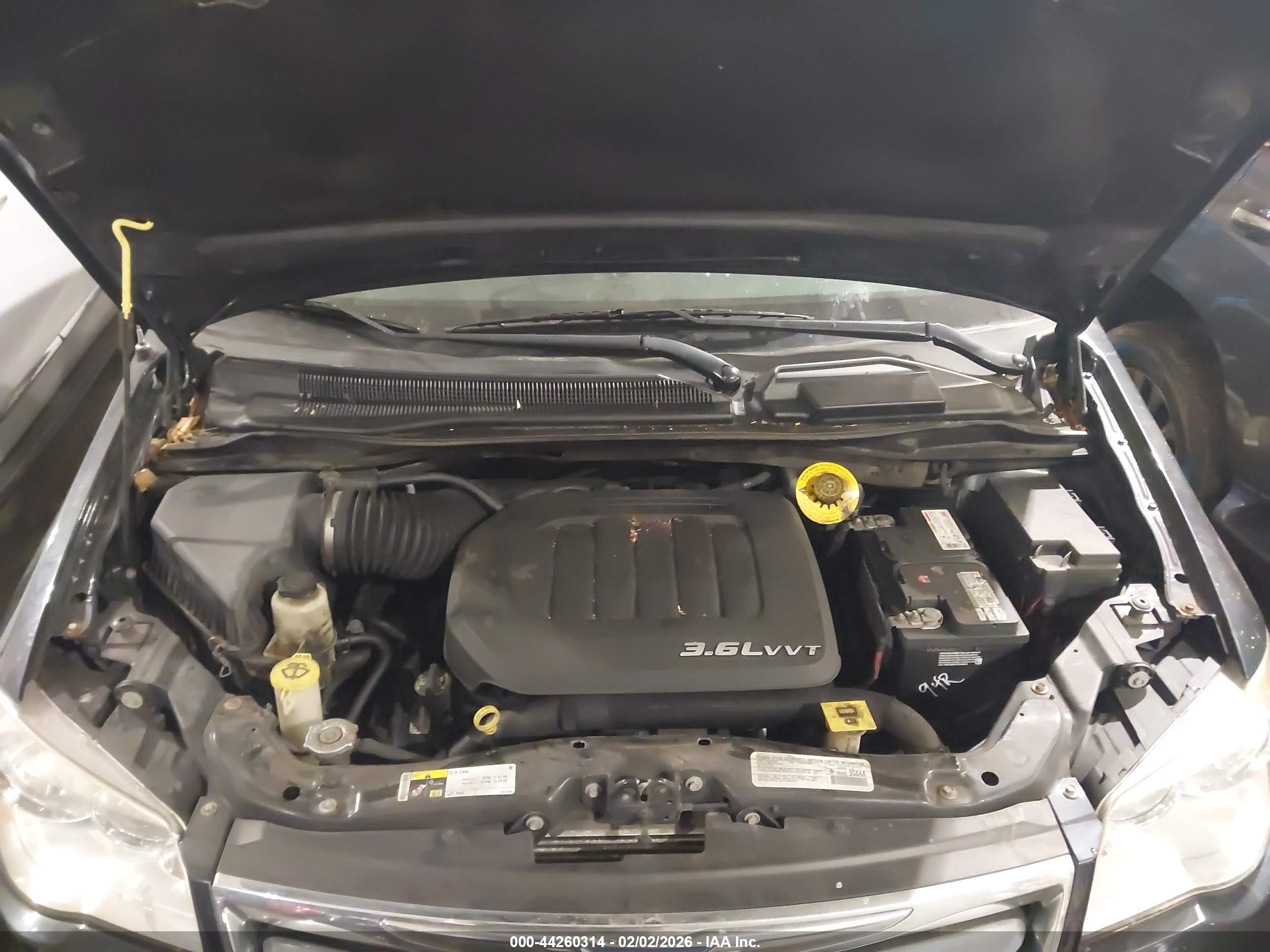 CHRYSLER TOWN image 10