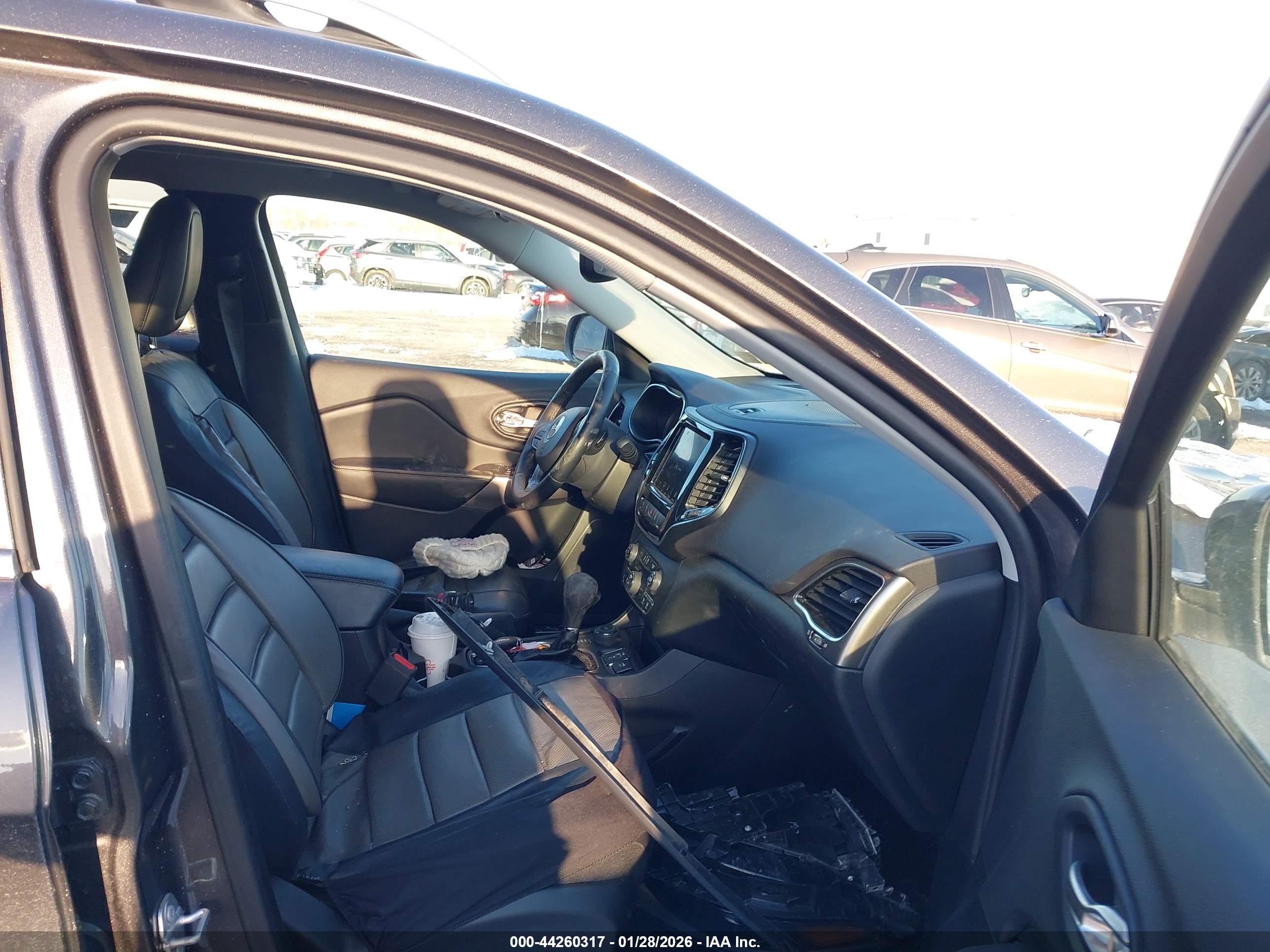 JEEP CHEROKEE image 5
