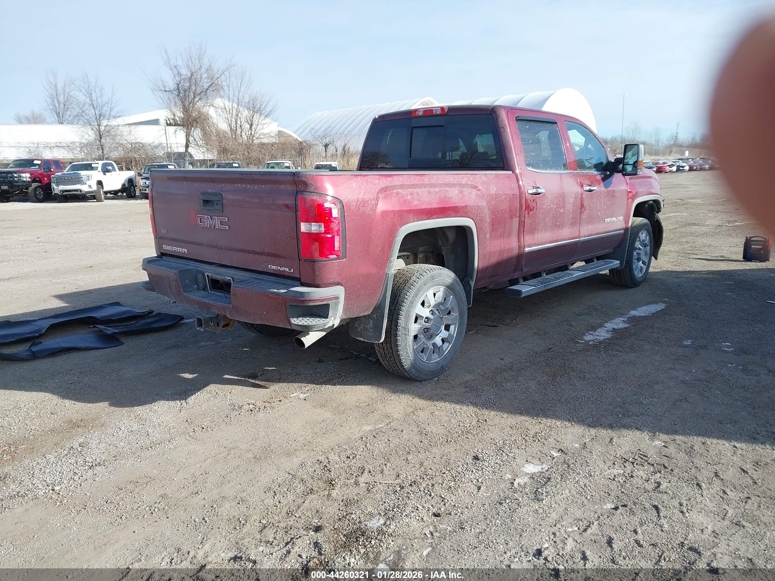 GMC SIERRA image 4