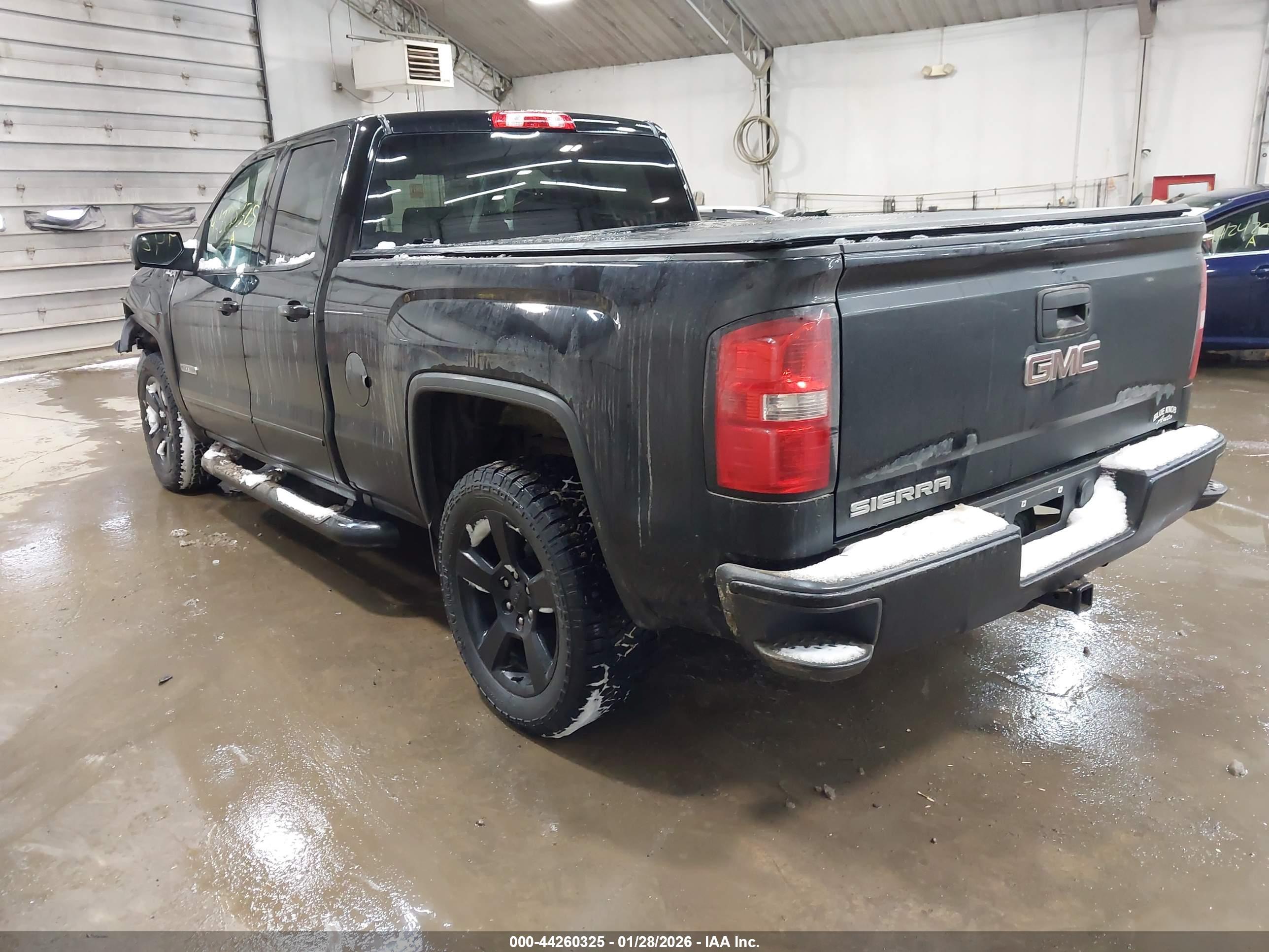 GMC SIERRA image 3