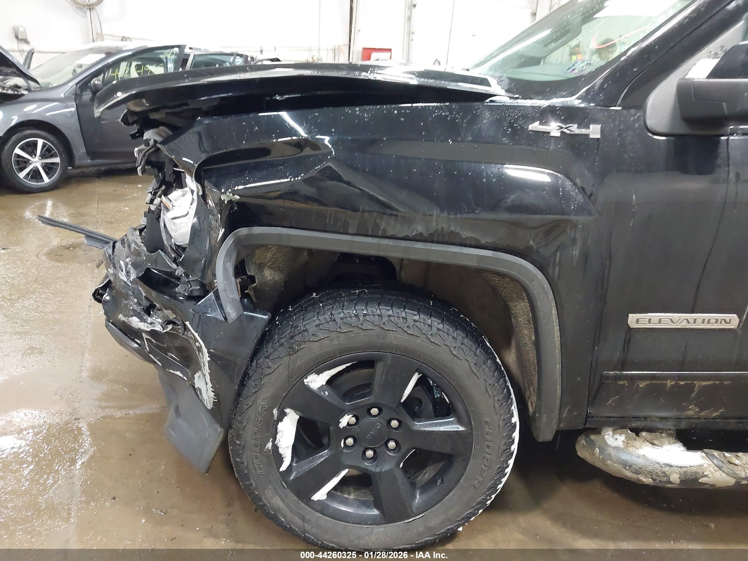 GMC SIERRA image 6