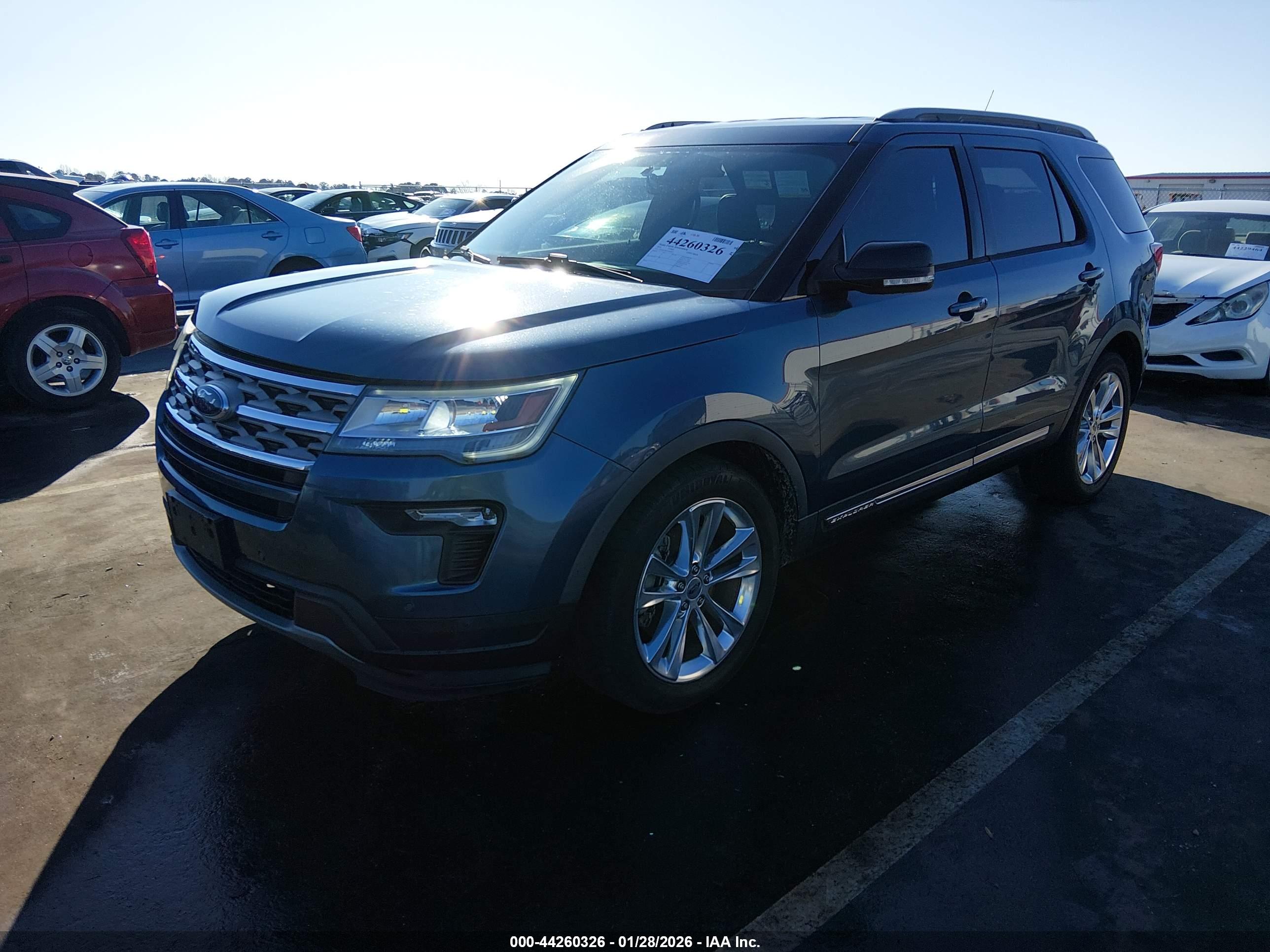 FORD EXPLORER image 2