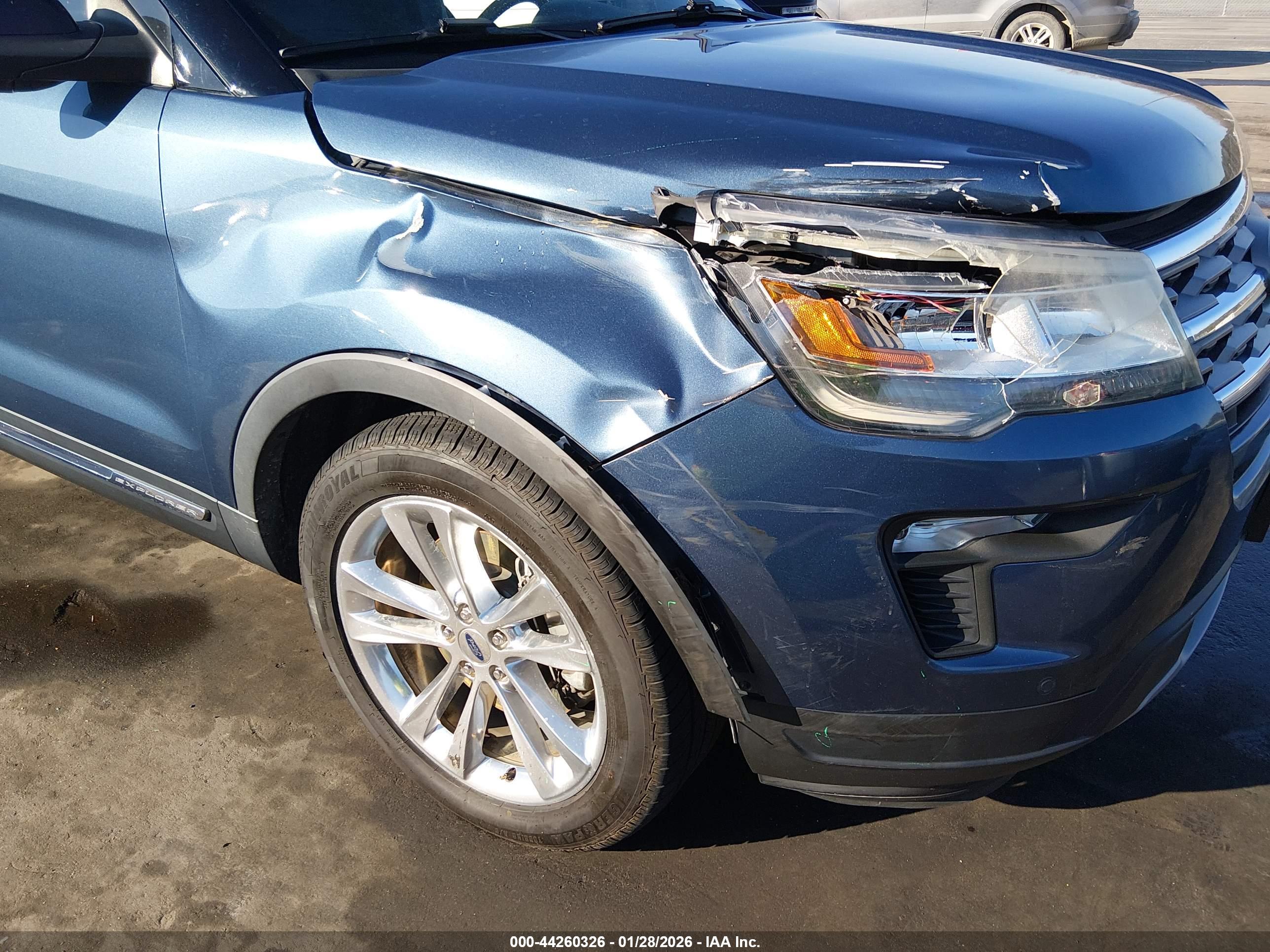 FORD EXPLORER image 6