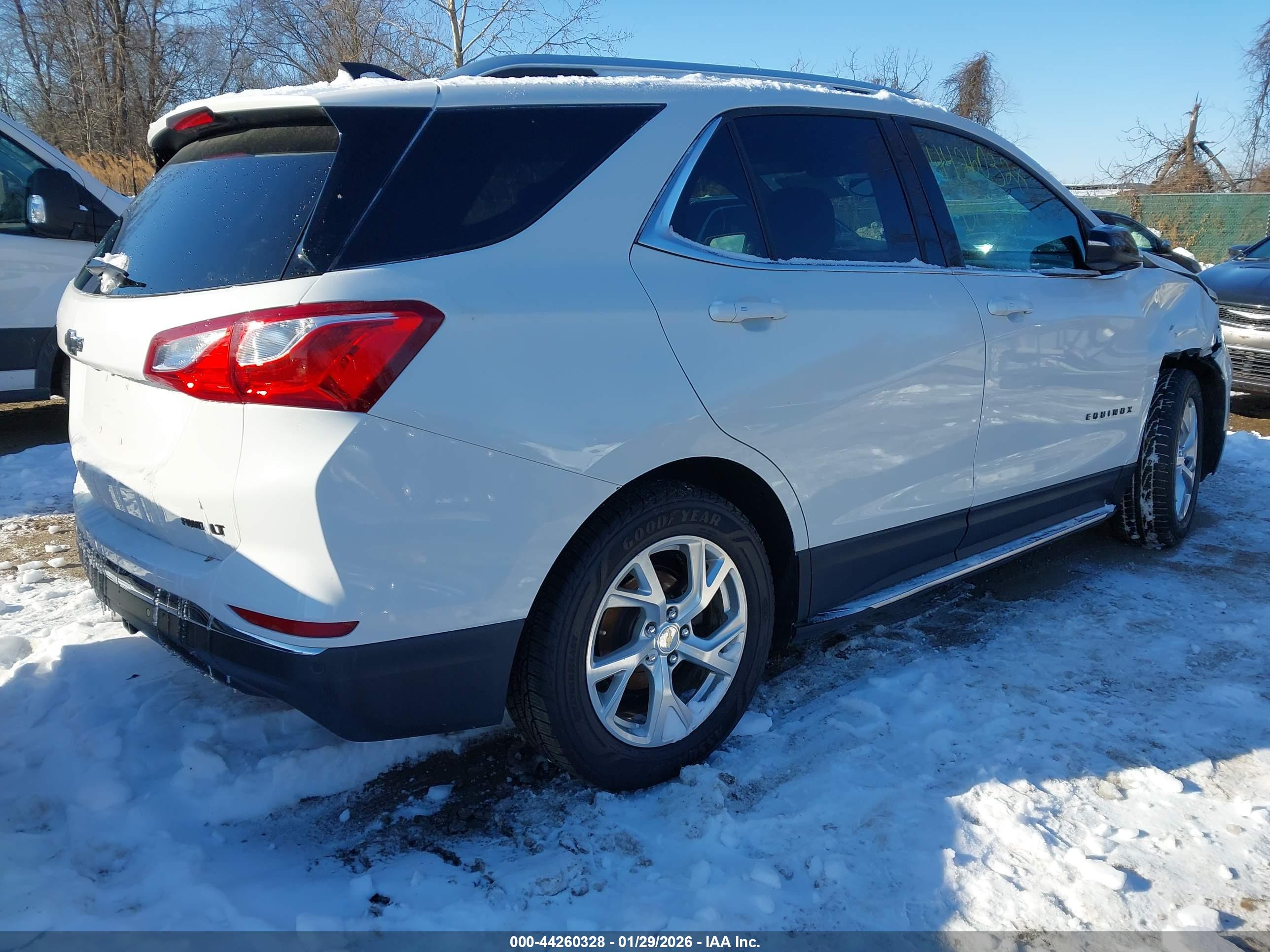 CHEVROLET EQUINOX image 4