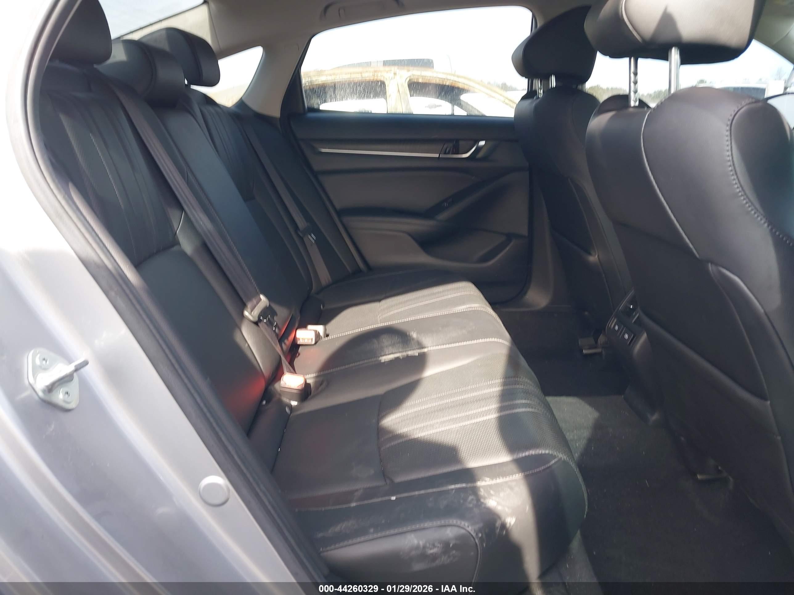 HONDA ACCORD image 8