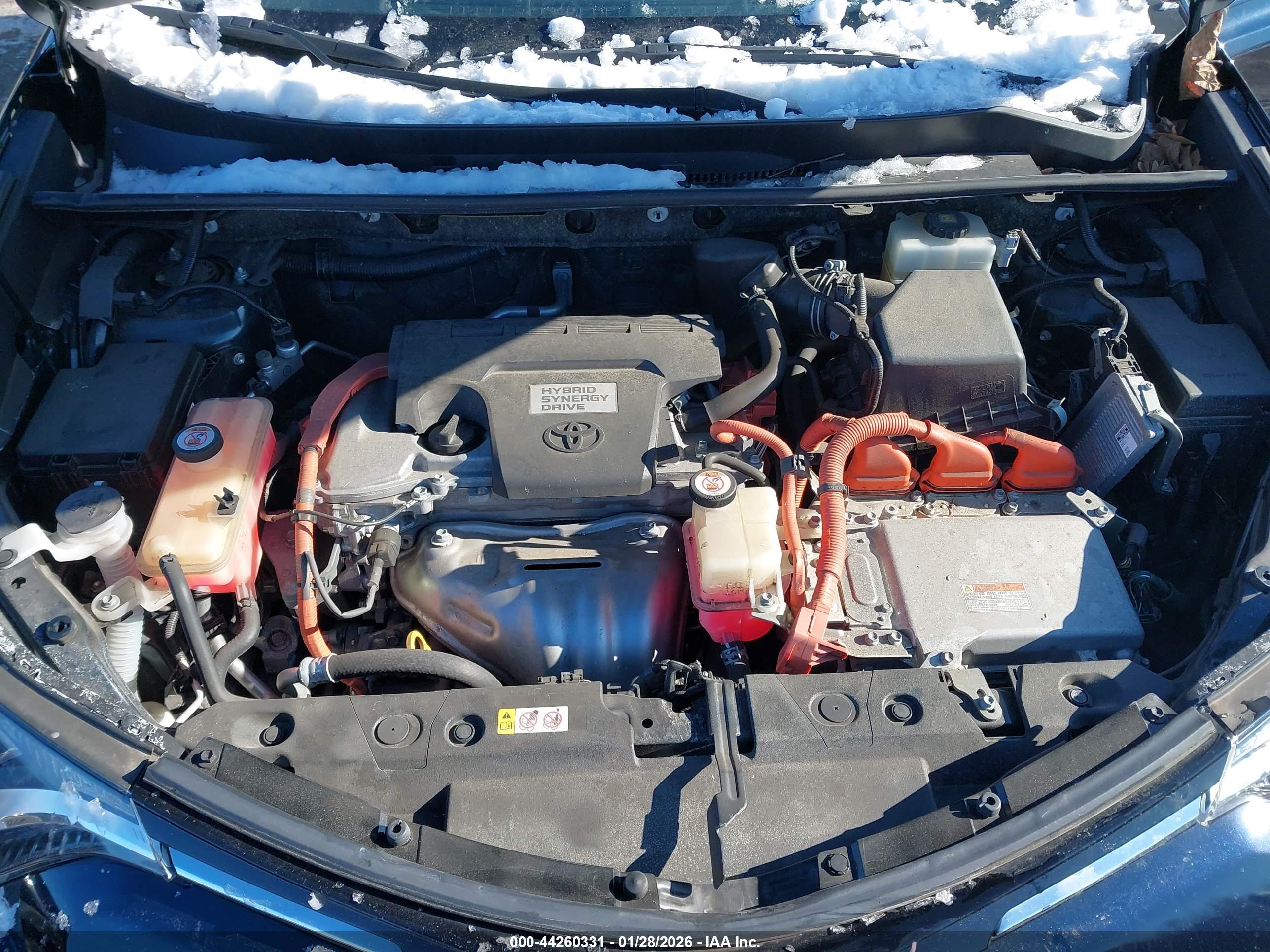 TOYOTA RAV4 image 10