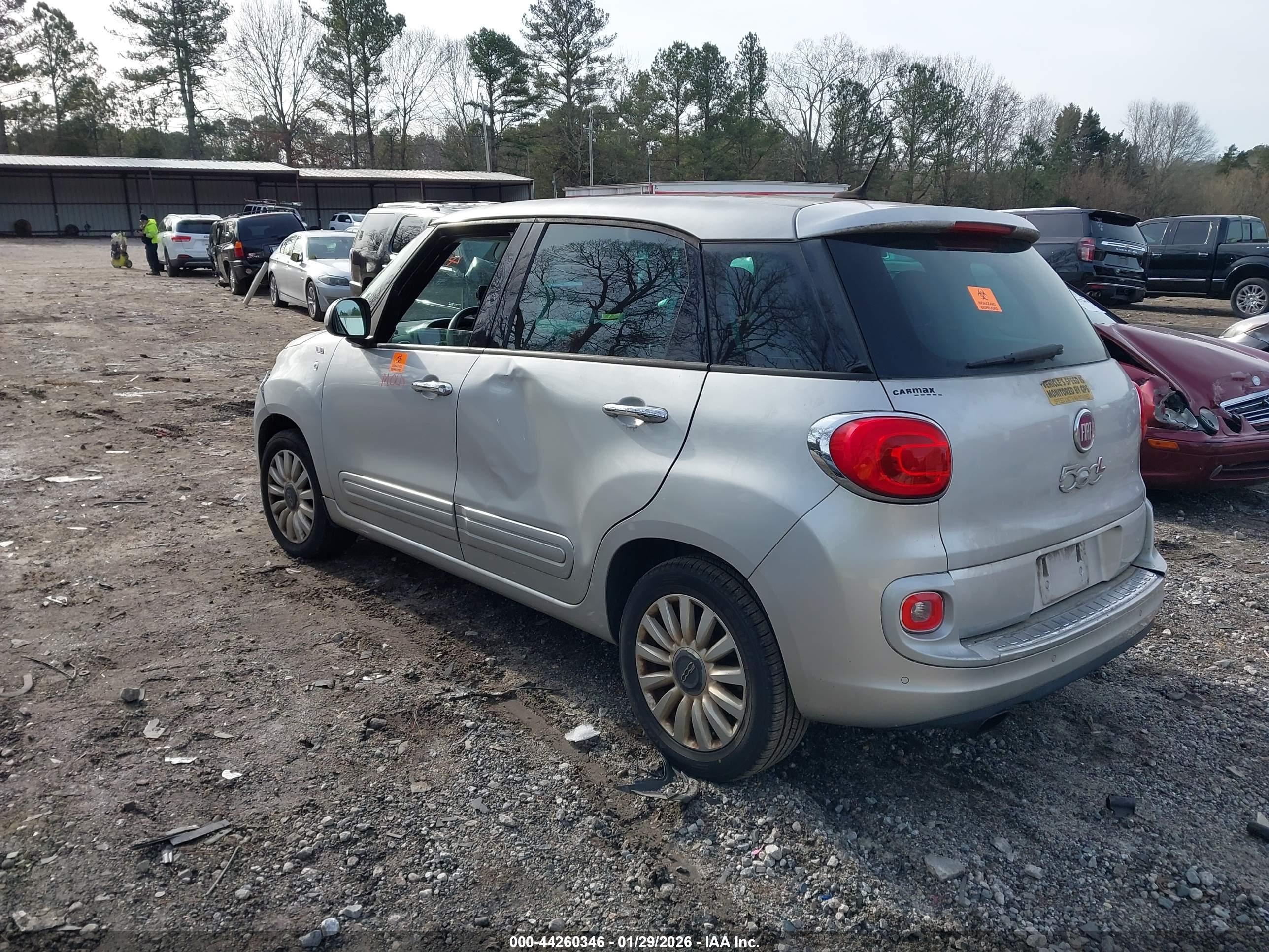 FIAT 500L image 3