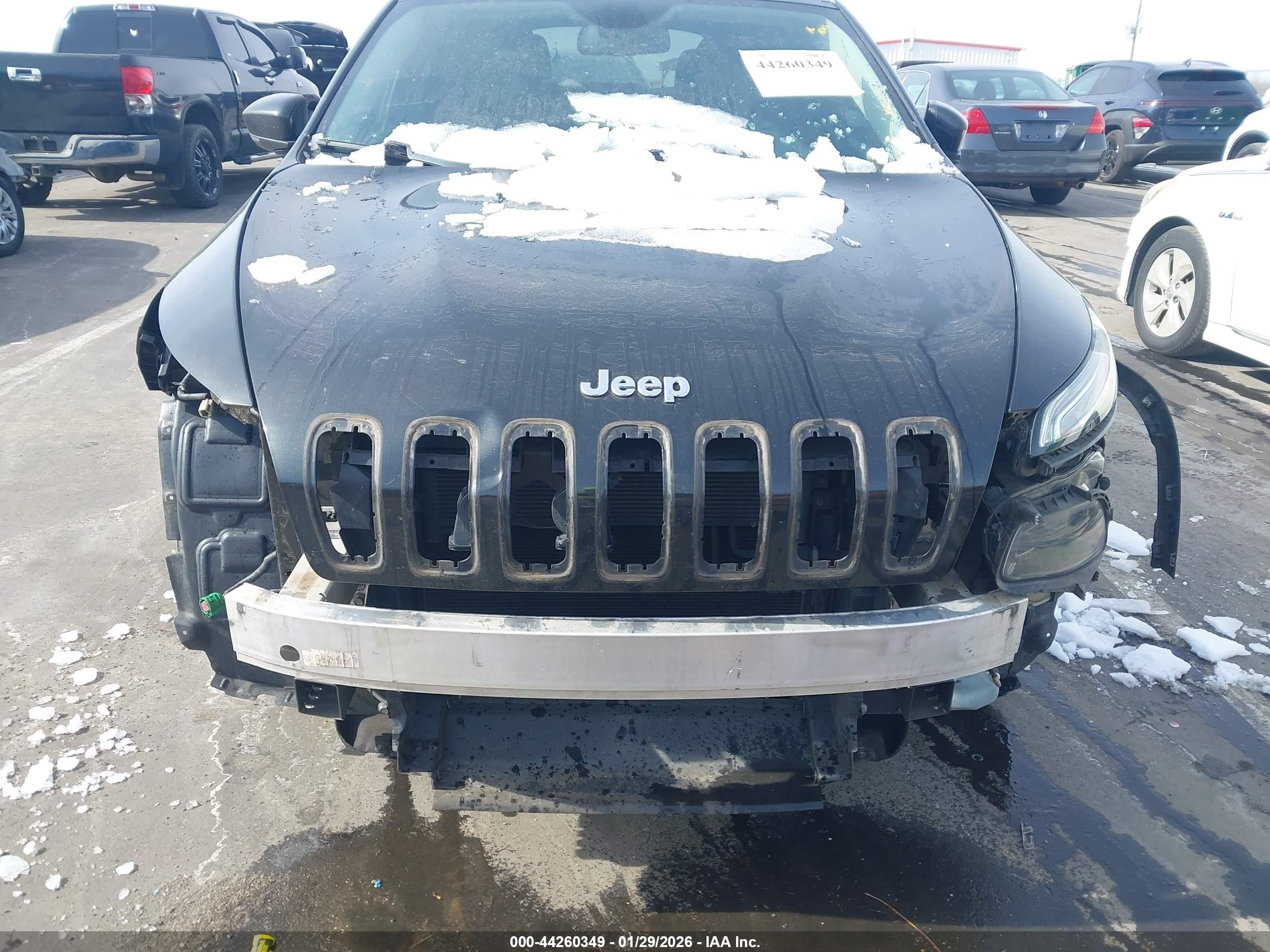 JEEP CHEROKEE image 6