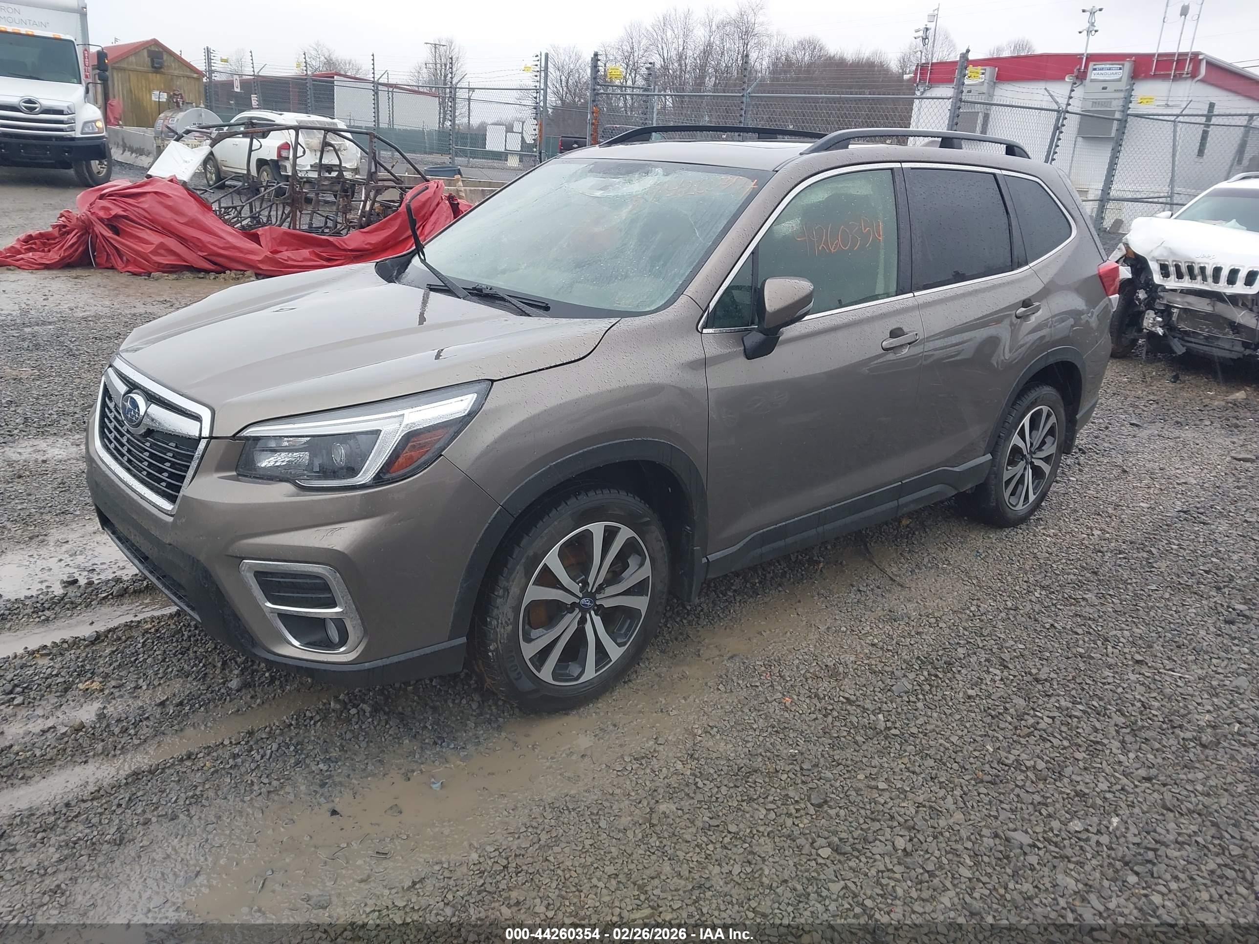 SUBARU FORESTER image 2