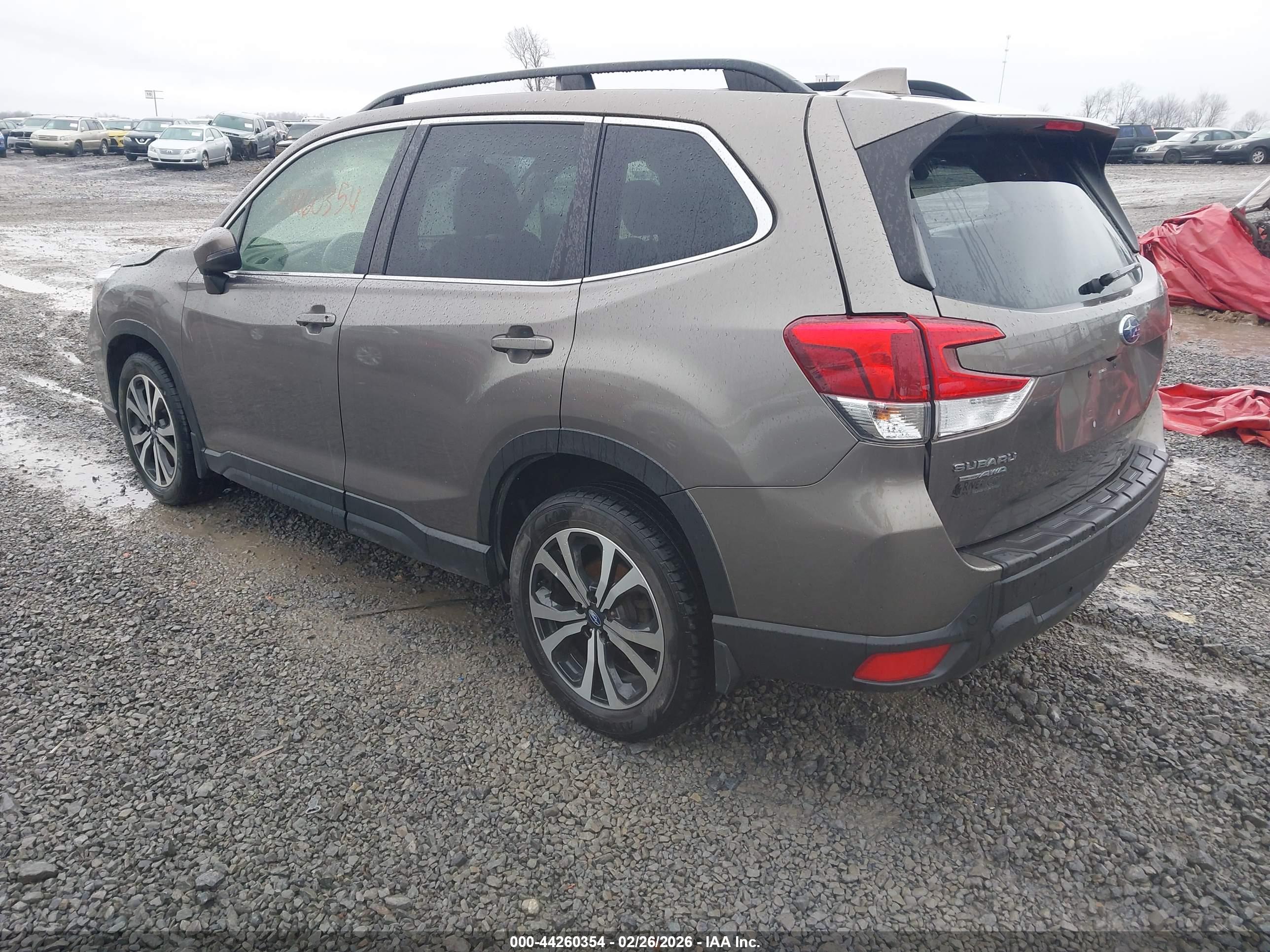 SUBARU FORESTER image 3