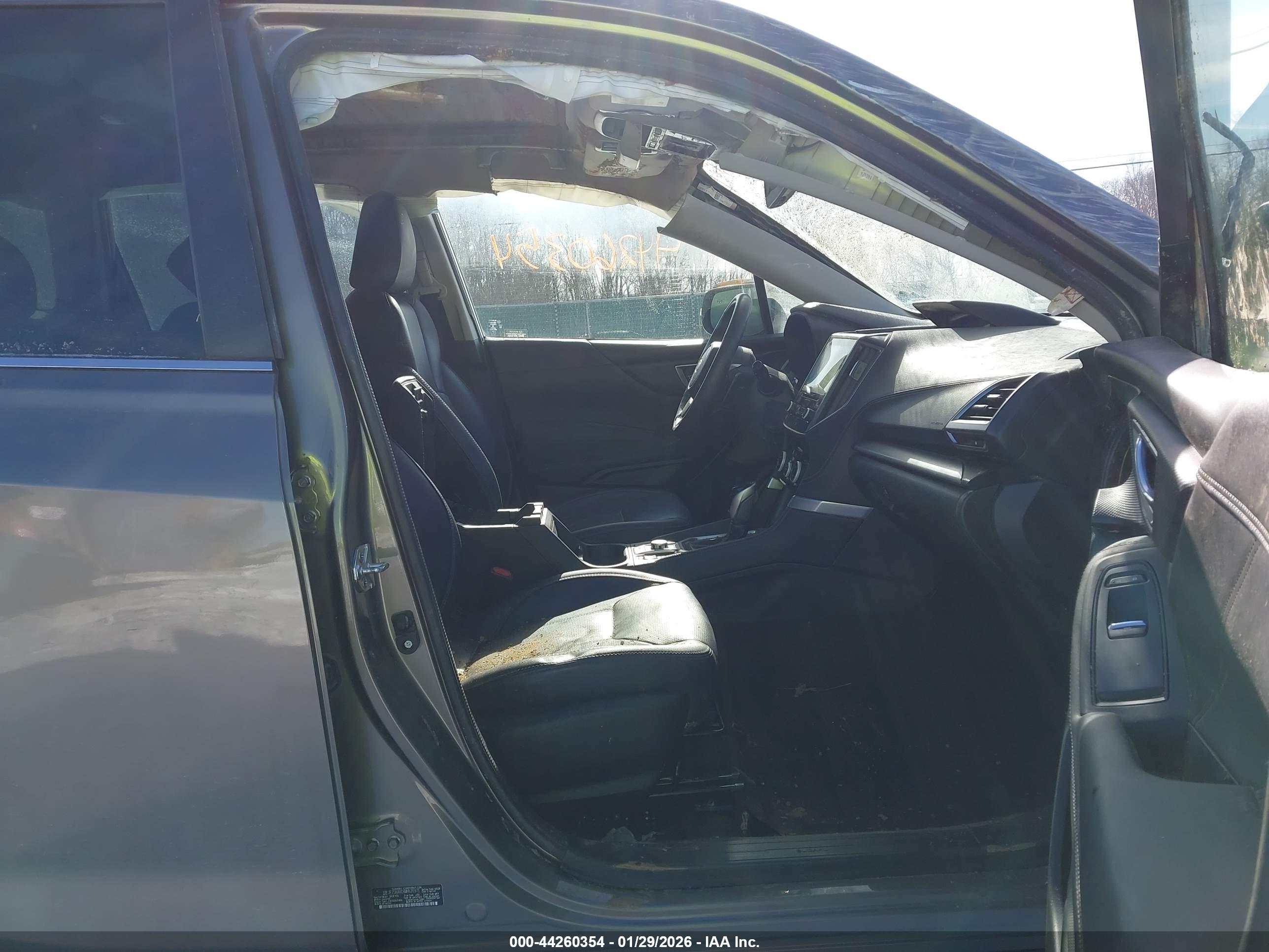 SUBARU FORESTER image 5