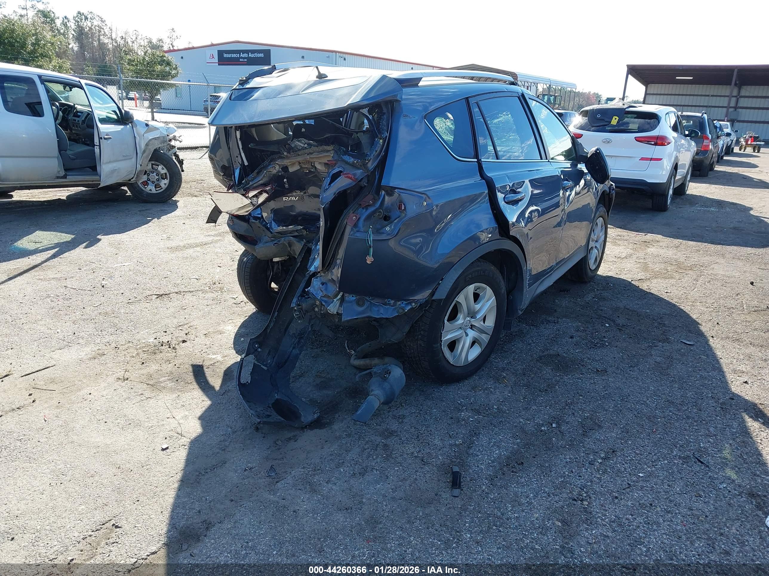 TOYOTA RAV4 image 4