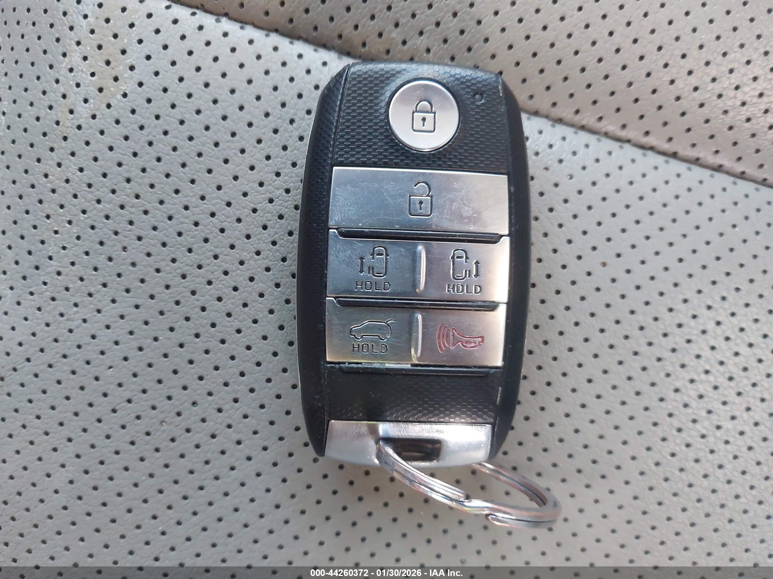 KIA SEDONA image 11