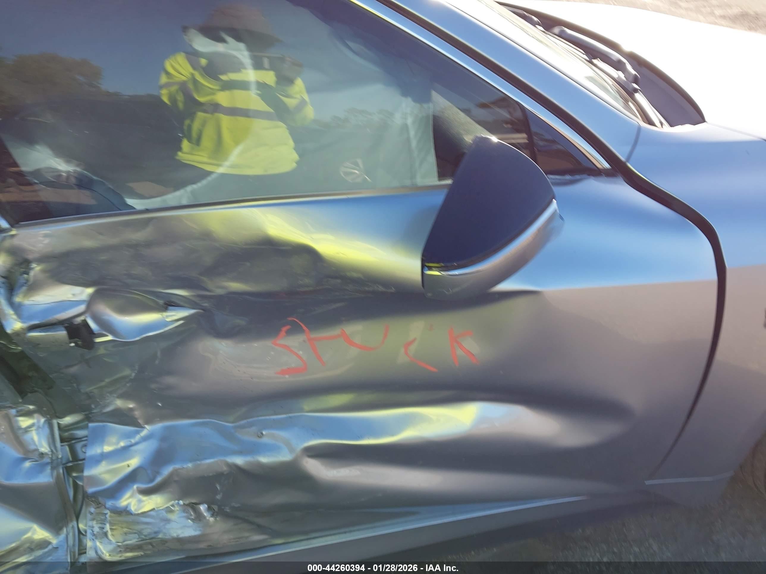 LEXUS IS image 5