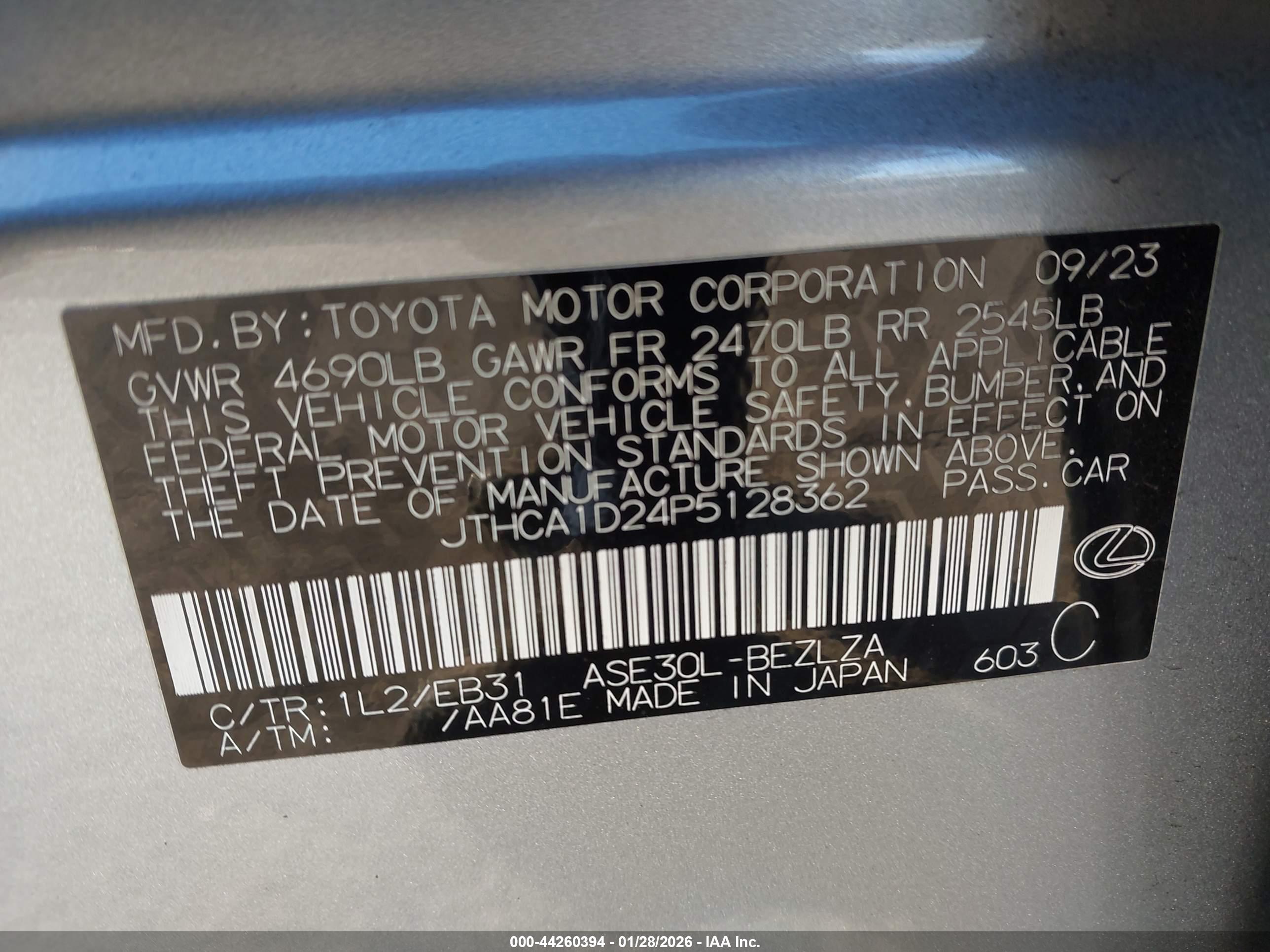 LEXUS IS image 9
