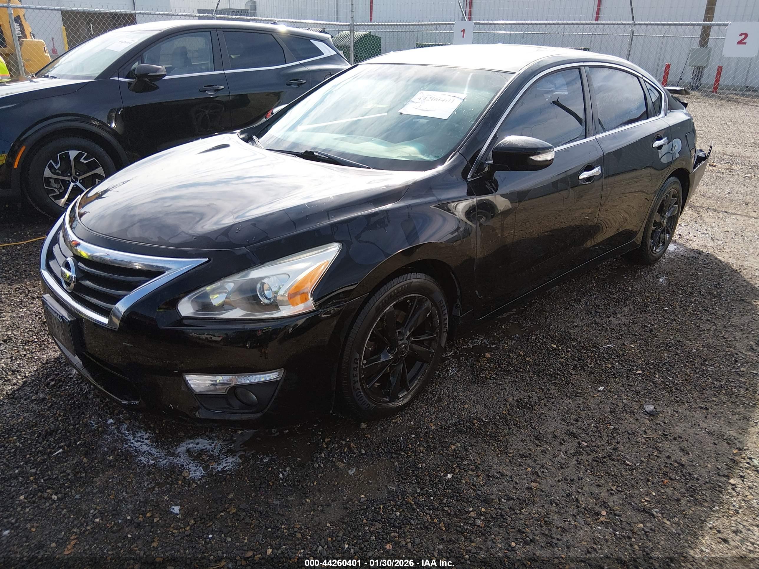 NISSAN ALTIMA image 2
