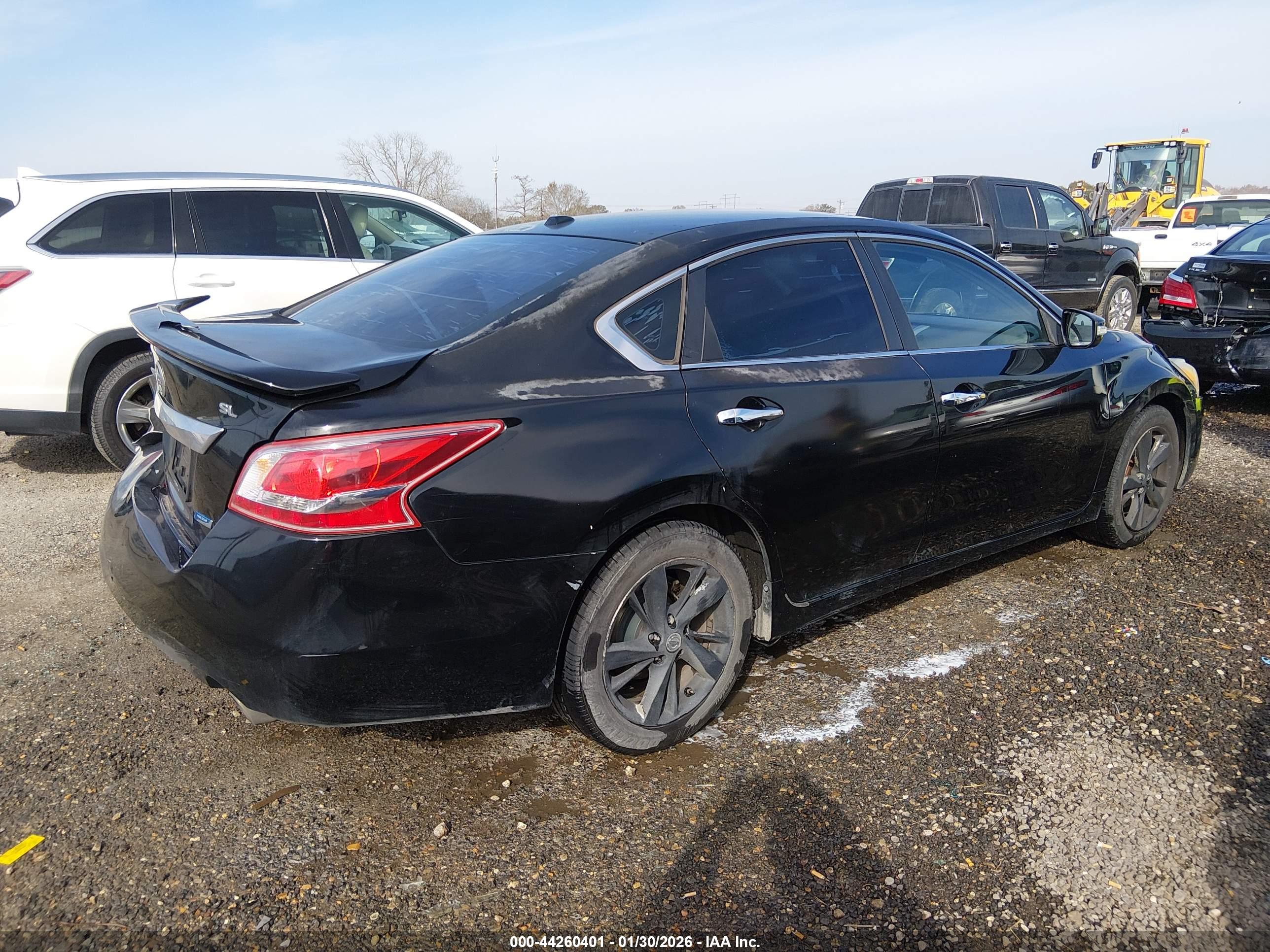 NISSAN ALTIMA image 4