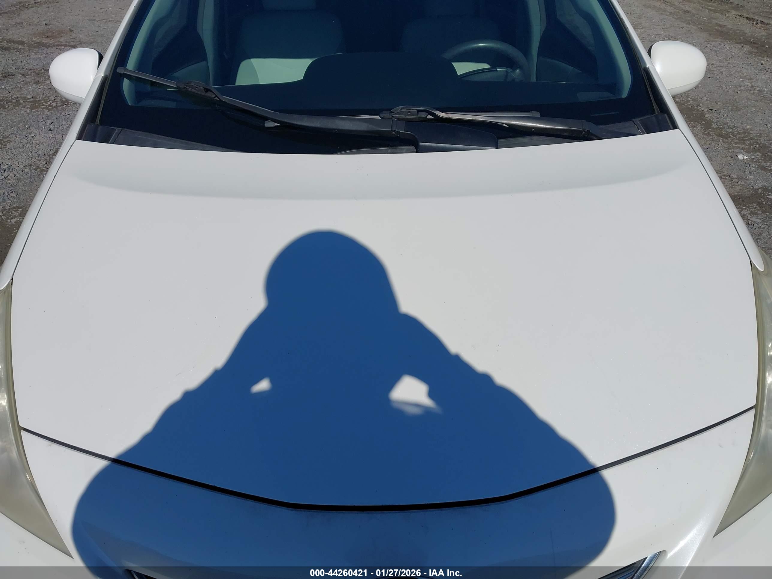 TOYOTA PRIUS image 10