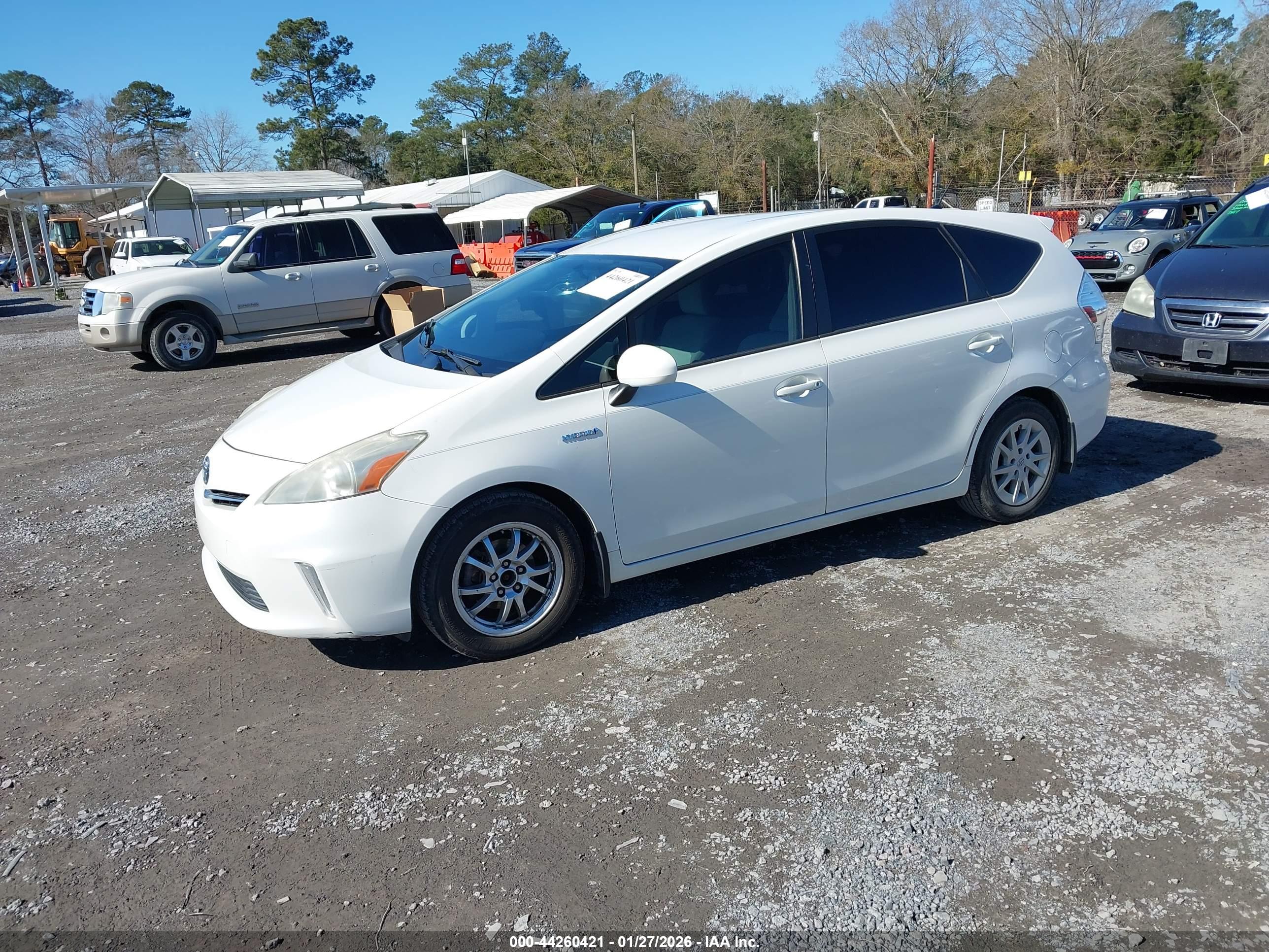 TOYOTA PRIUS image 2