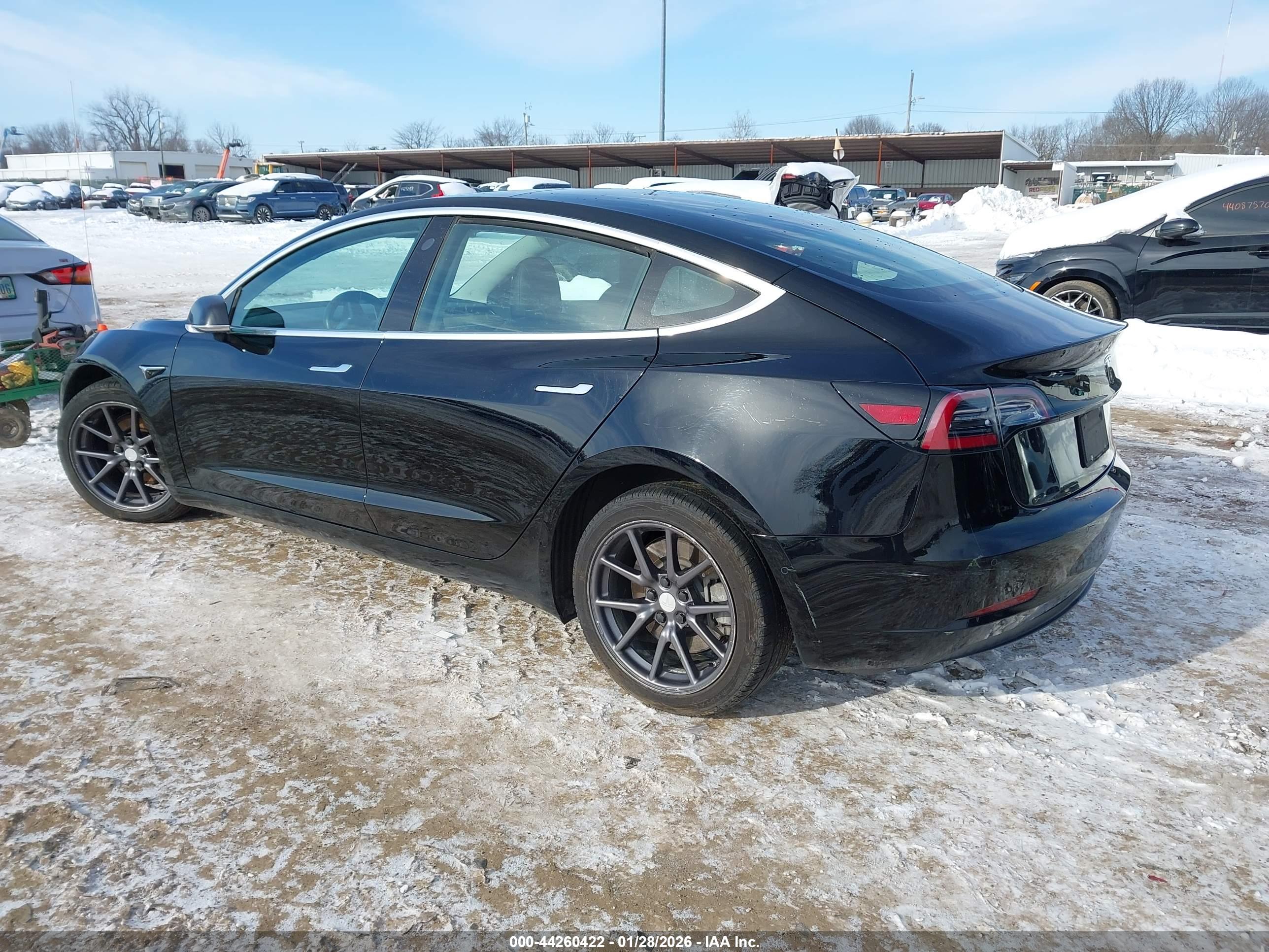 TESLA MODEL image 3