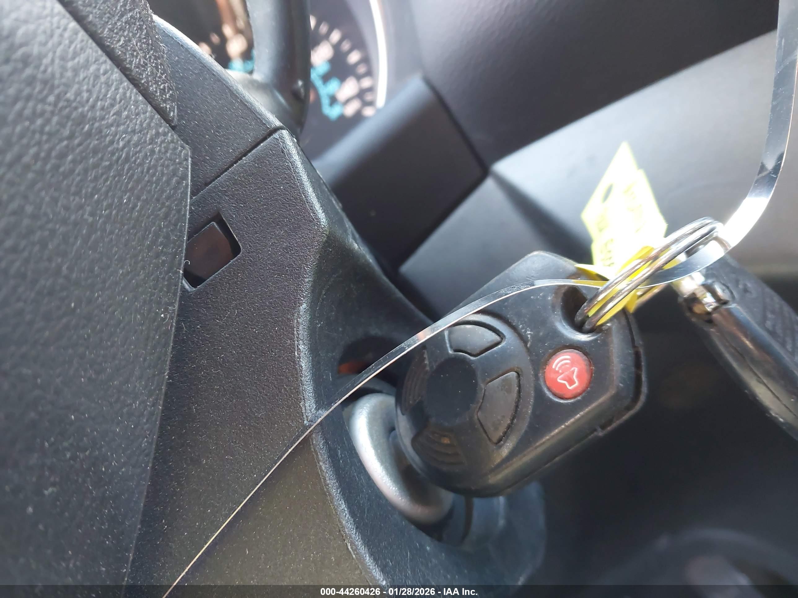 FORD ESCAPE image 11