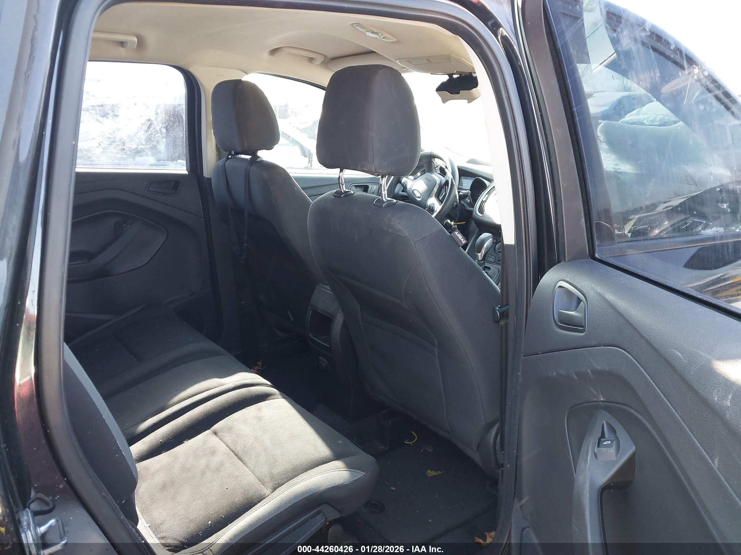 FORD ESCAPE image 8