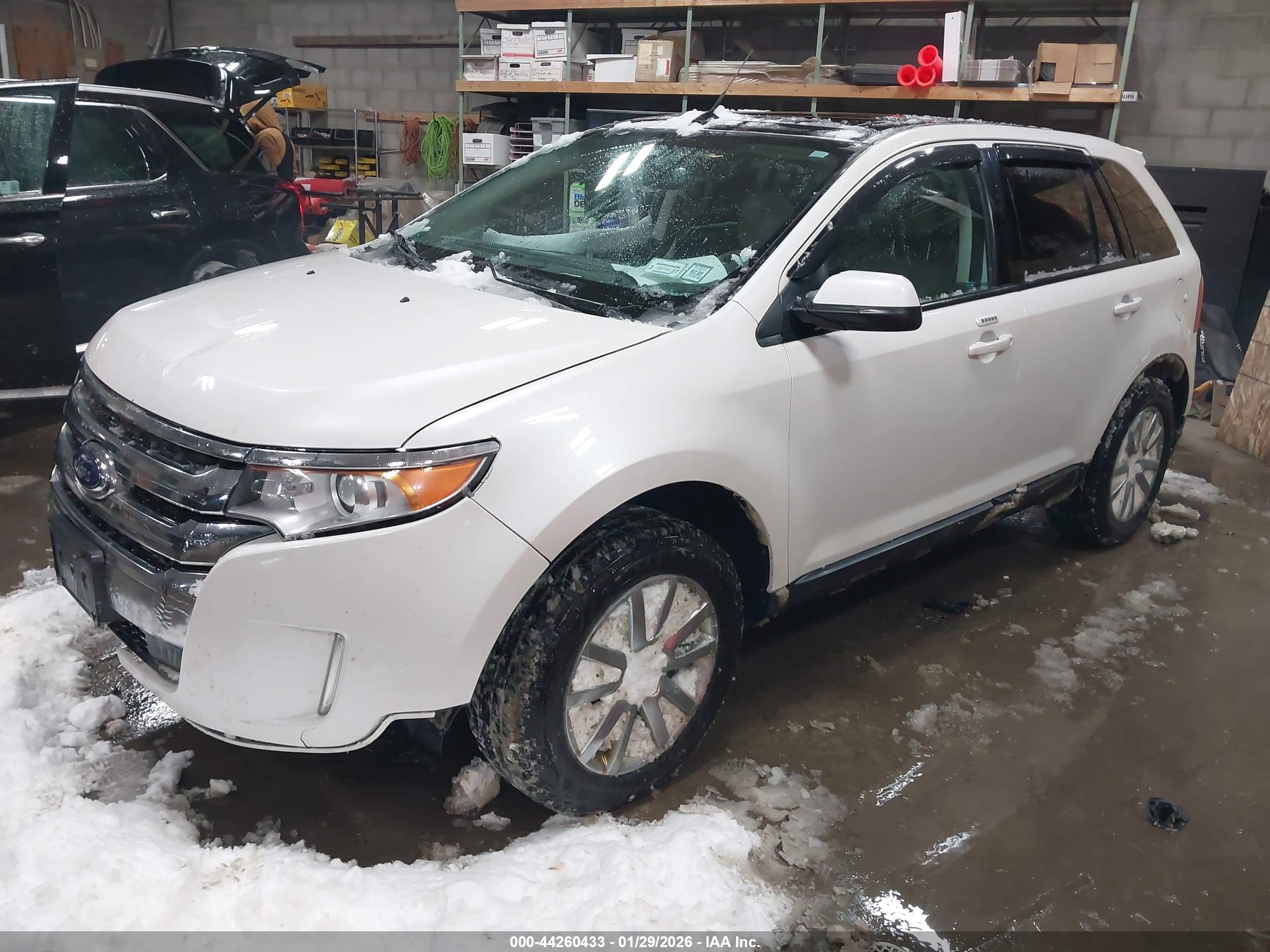 FORD EDGE image 2
