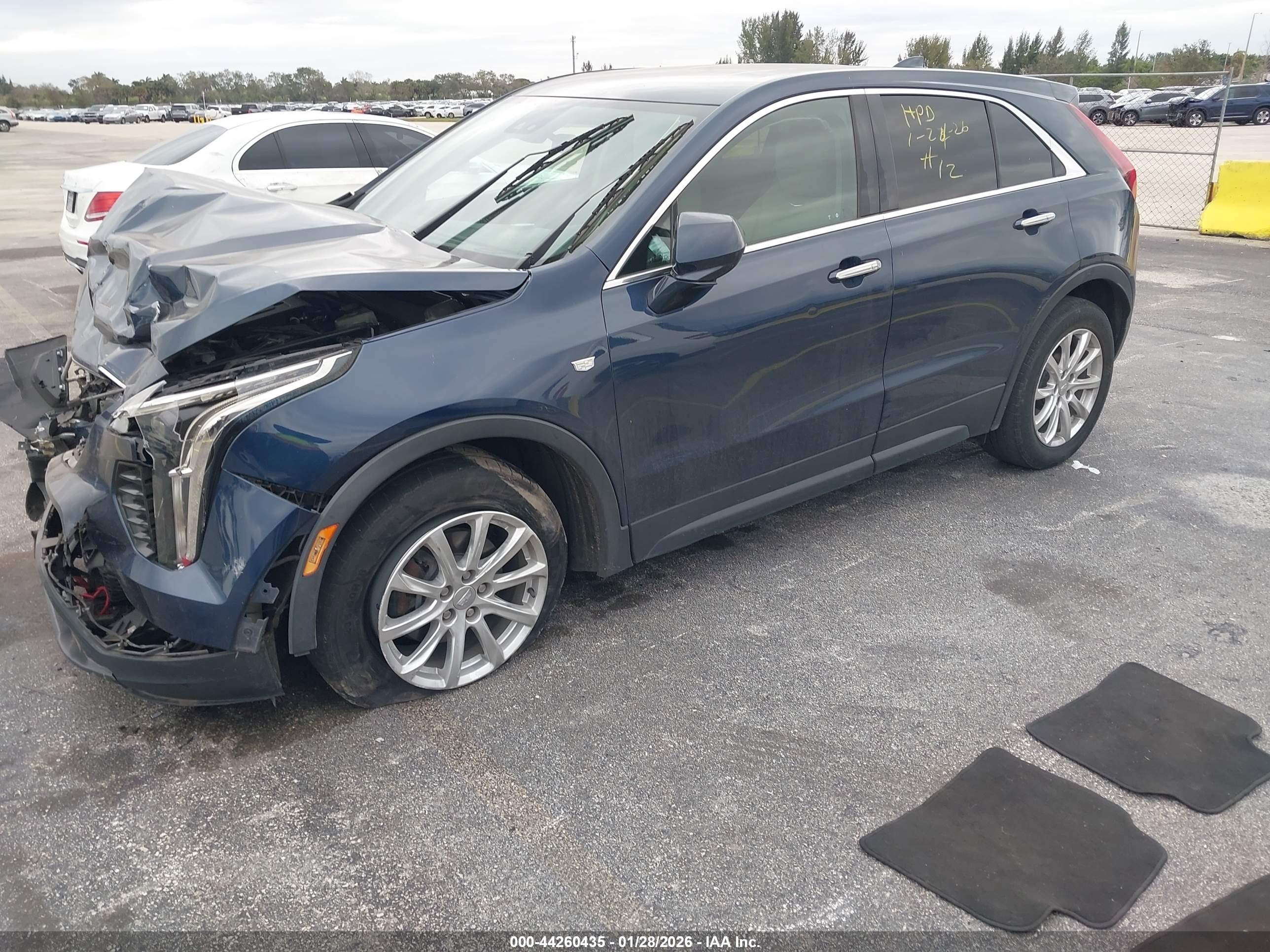 CADILLAC XT4 image 2