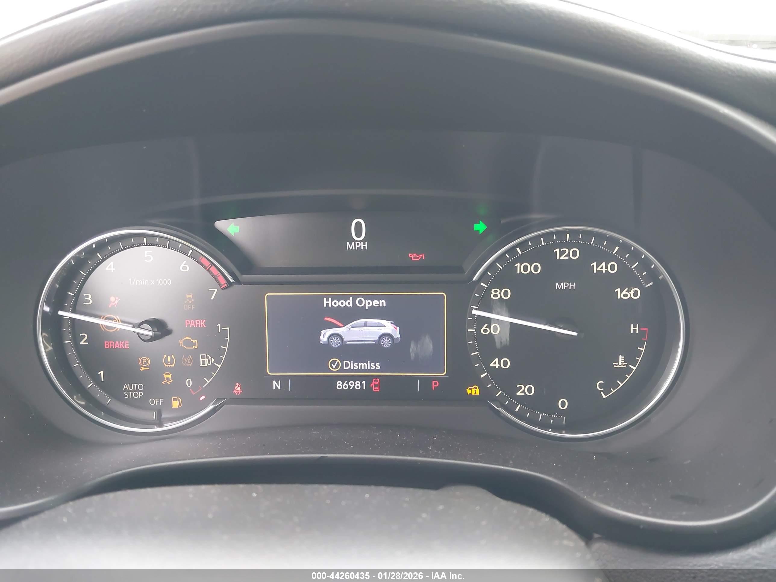 CADILLAC XT4 image 7