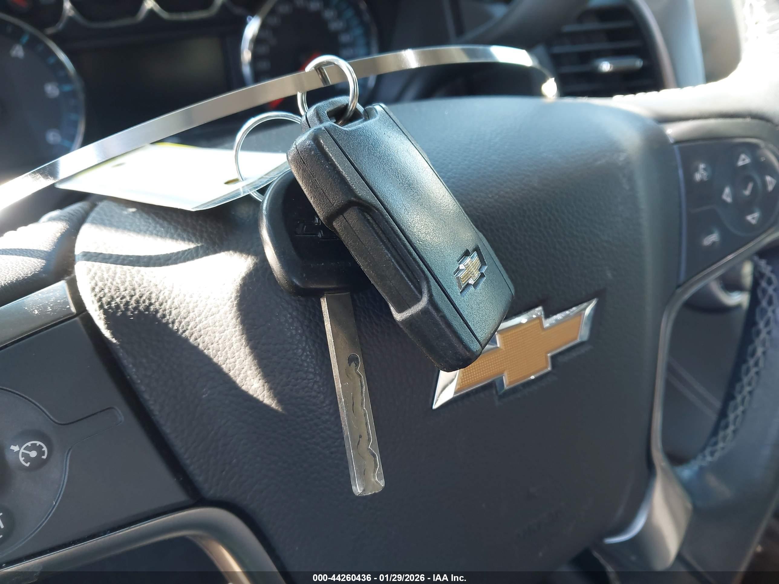 CHEVROLET SUBURBAN image 11