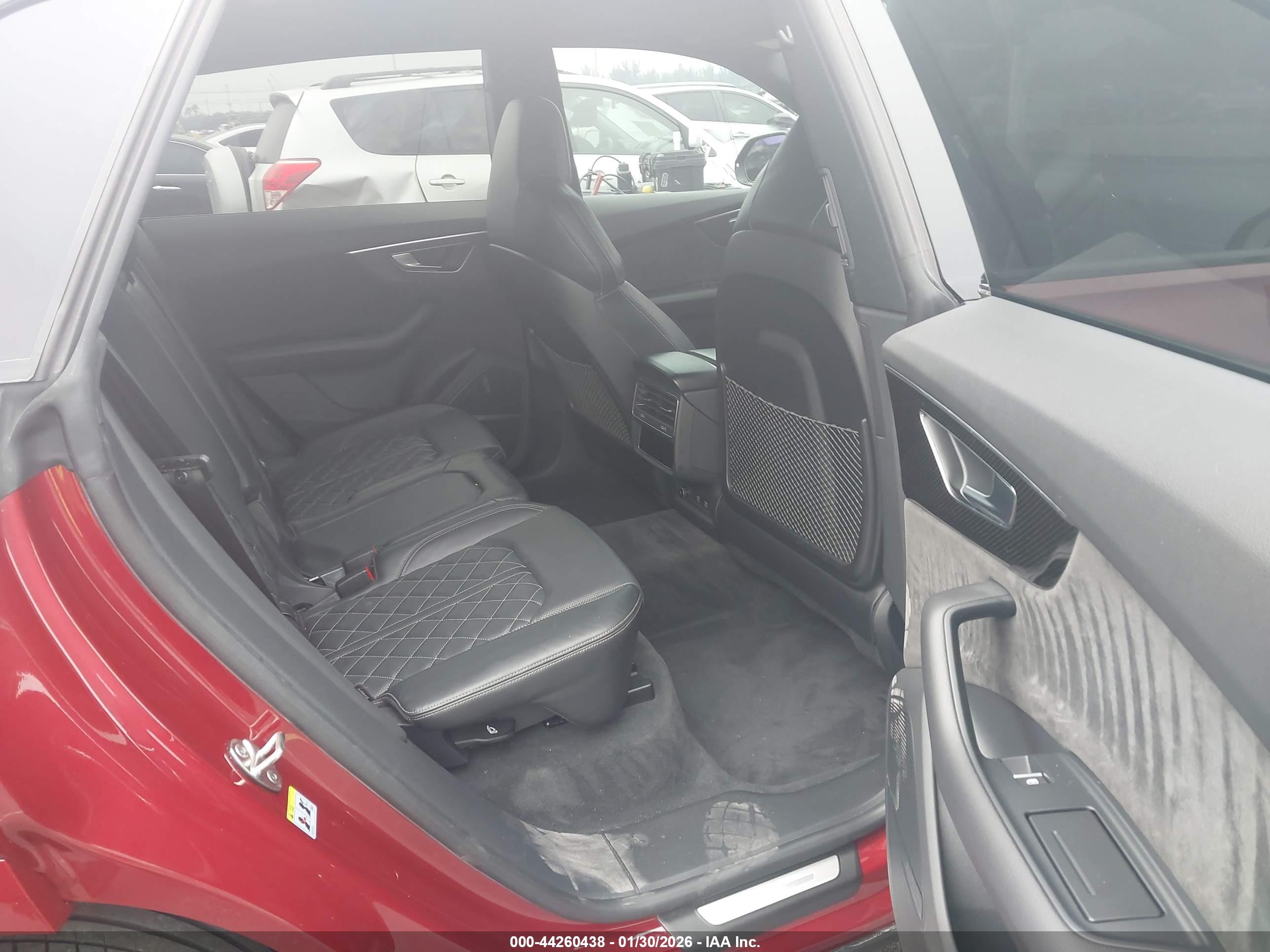 AUDI SQ8 image 8