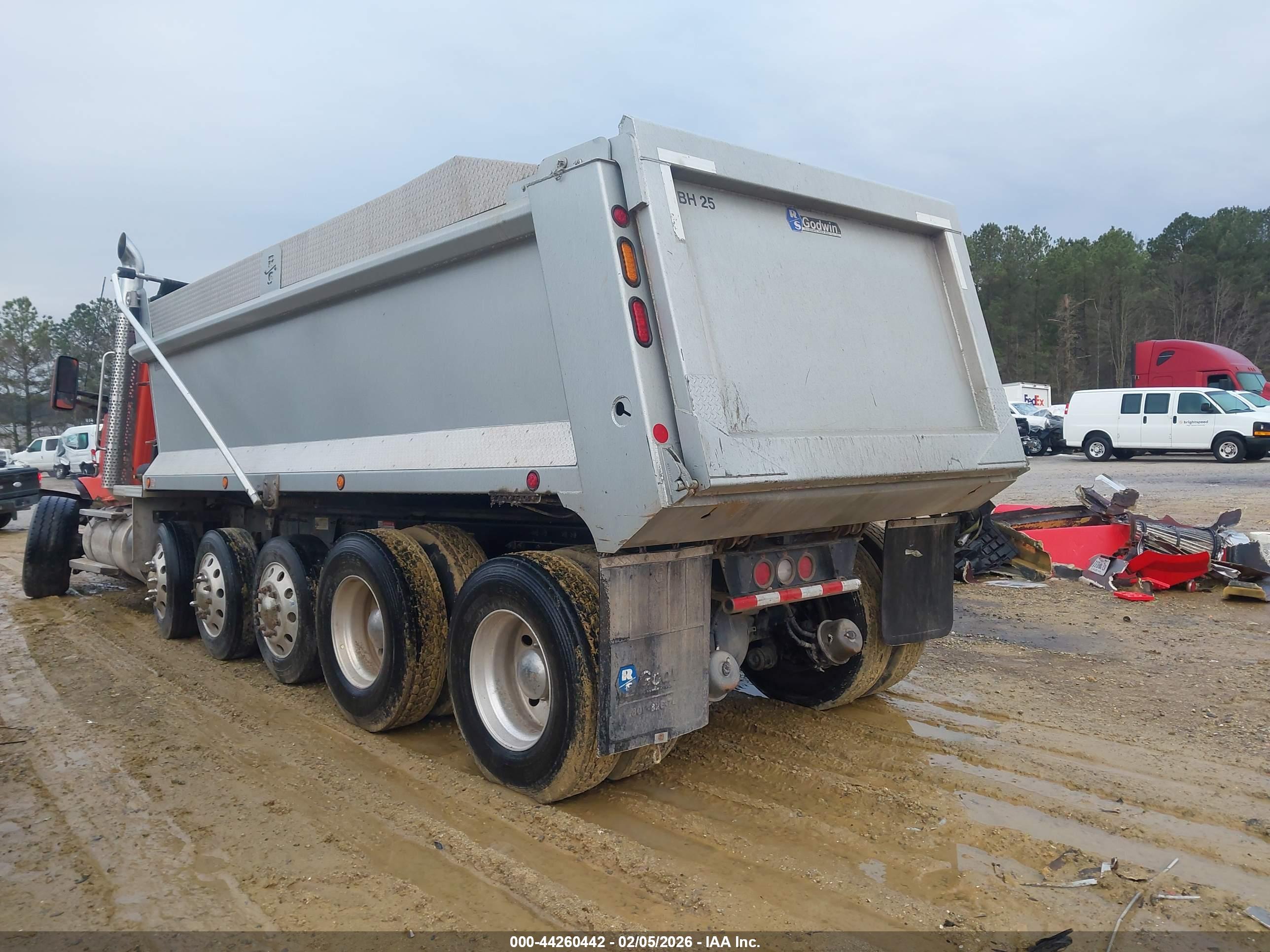KENWORTH T880 image 3