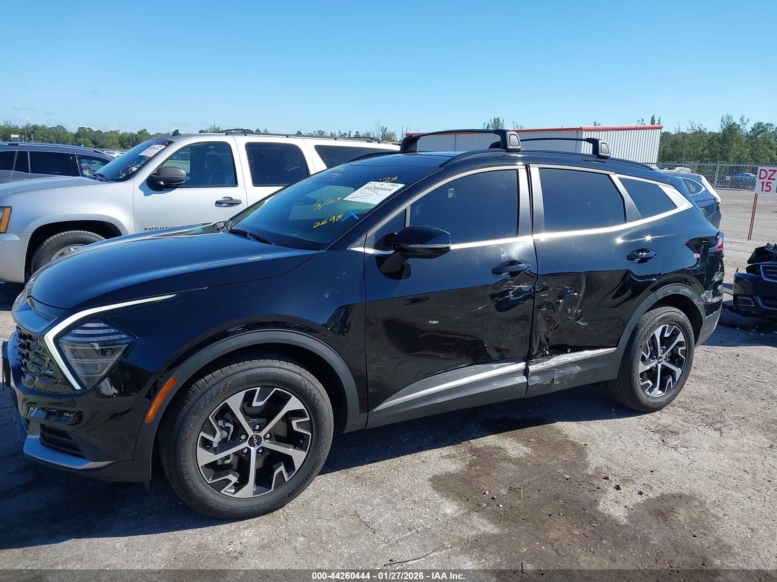 KIA SPORTAGE image 6