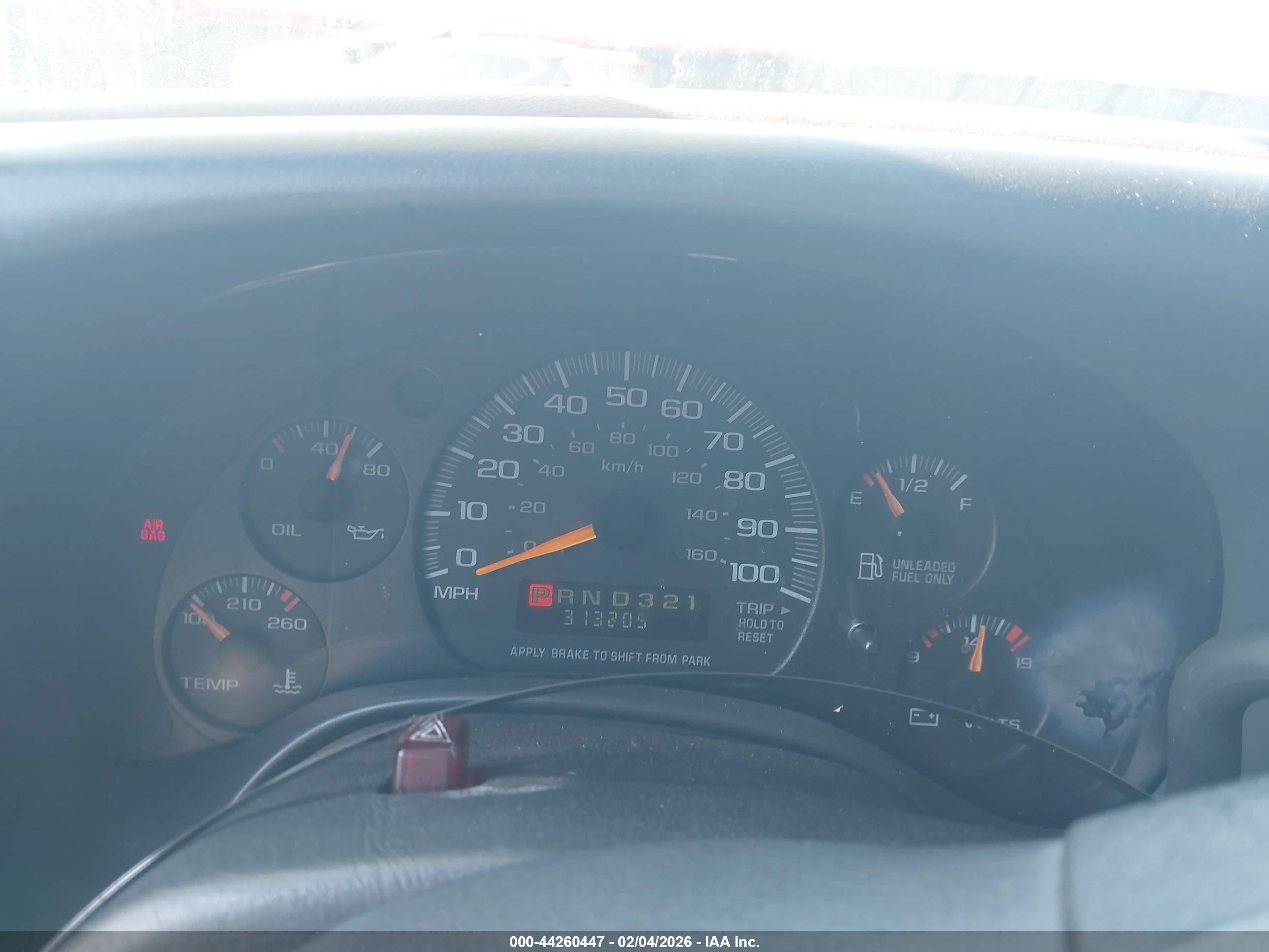 CHEVROLET EXPRESS image 7